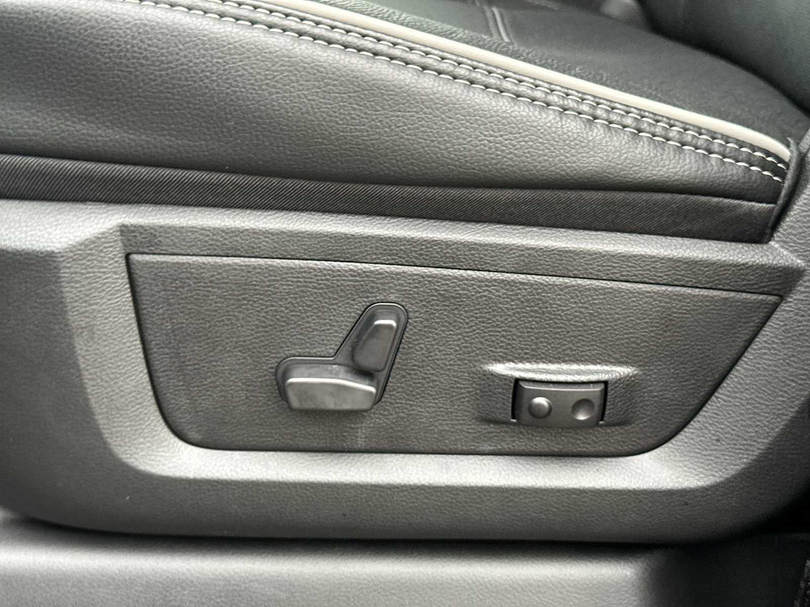 Thumbnail: 2026 RAM 3500 - 14