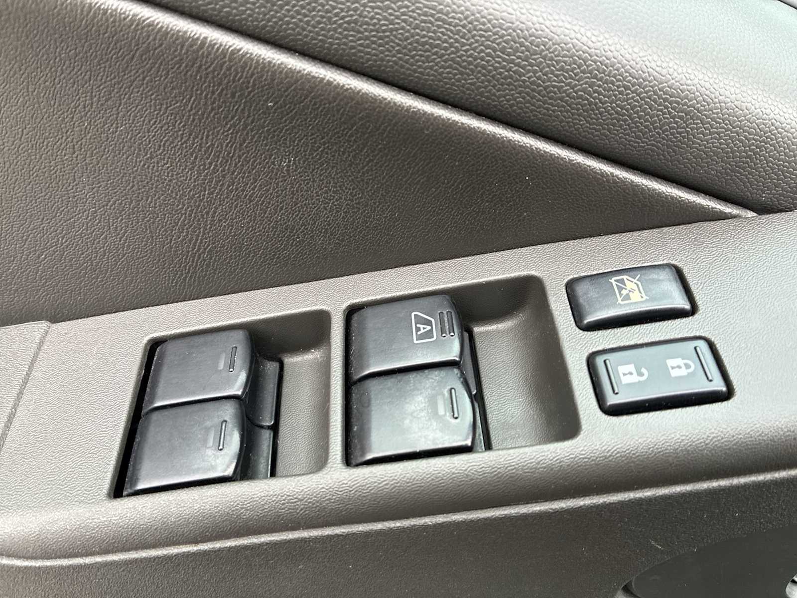 Thumbnail: 2020 Nissan Frontier - 15