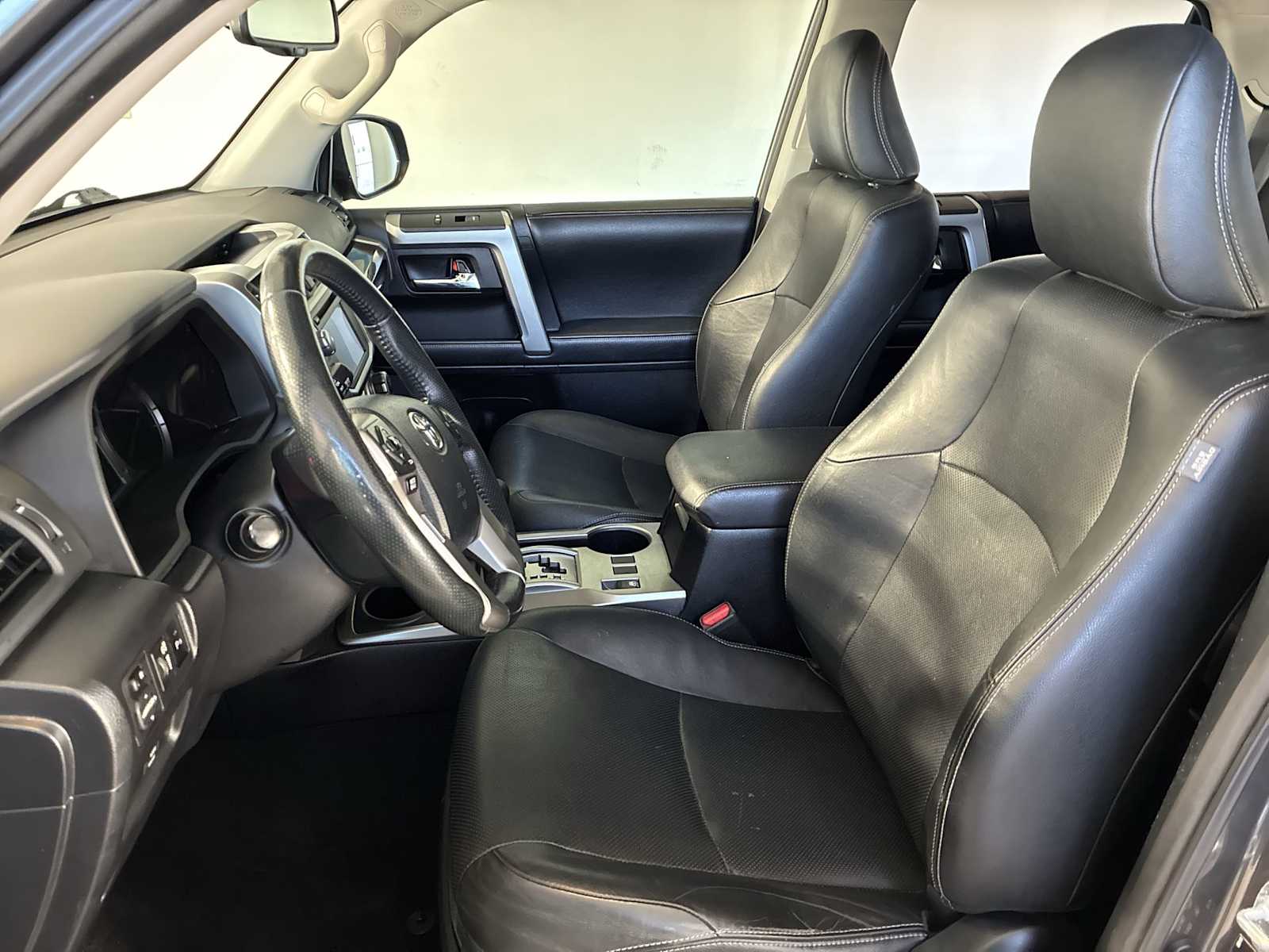 Thumbnail: 2019 Toyota 4Runner - 13