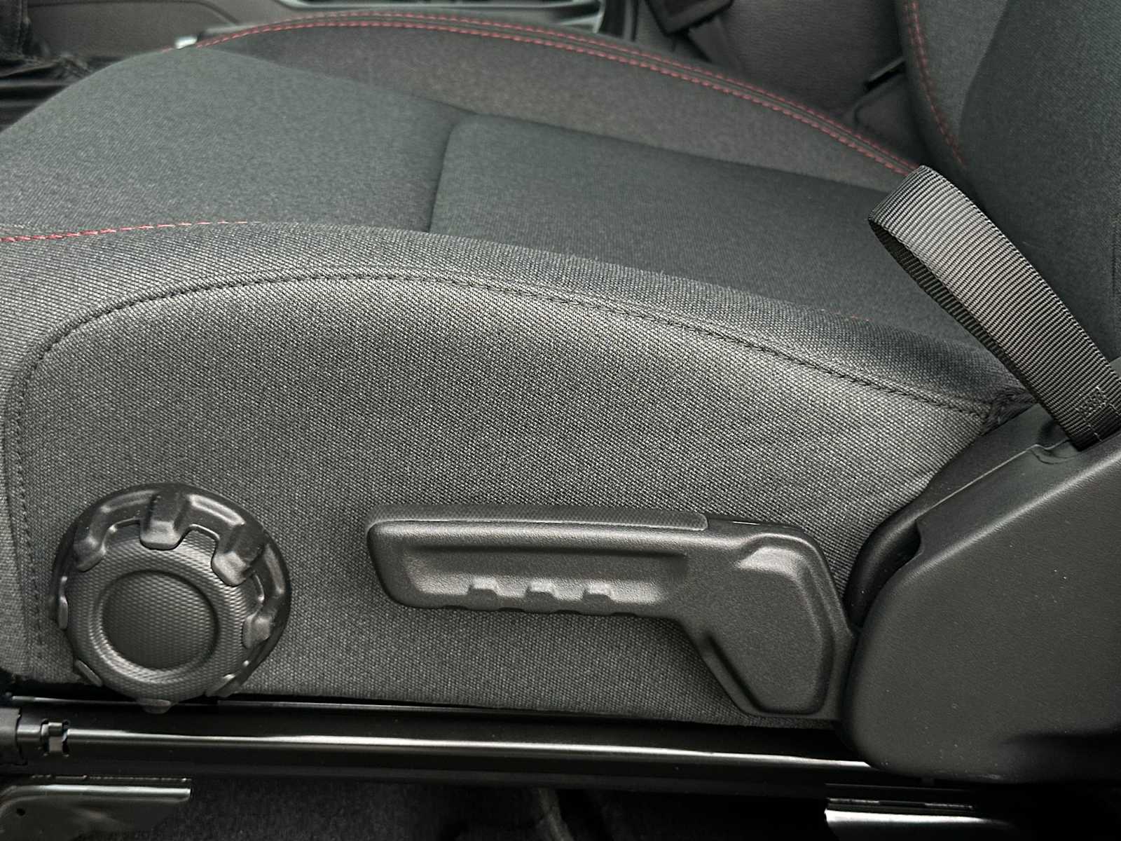 Thumbnail: 2026 Jeep Wrangler - 14