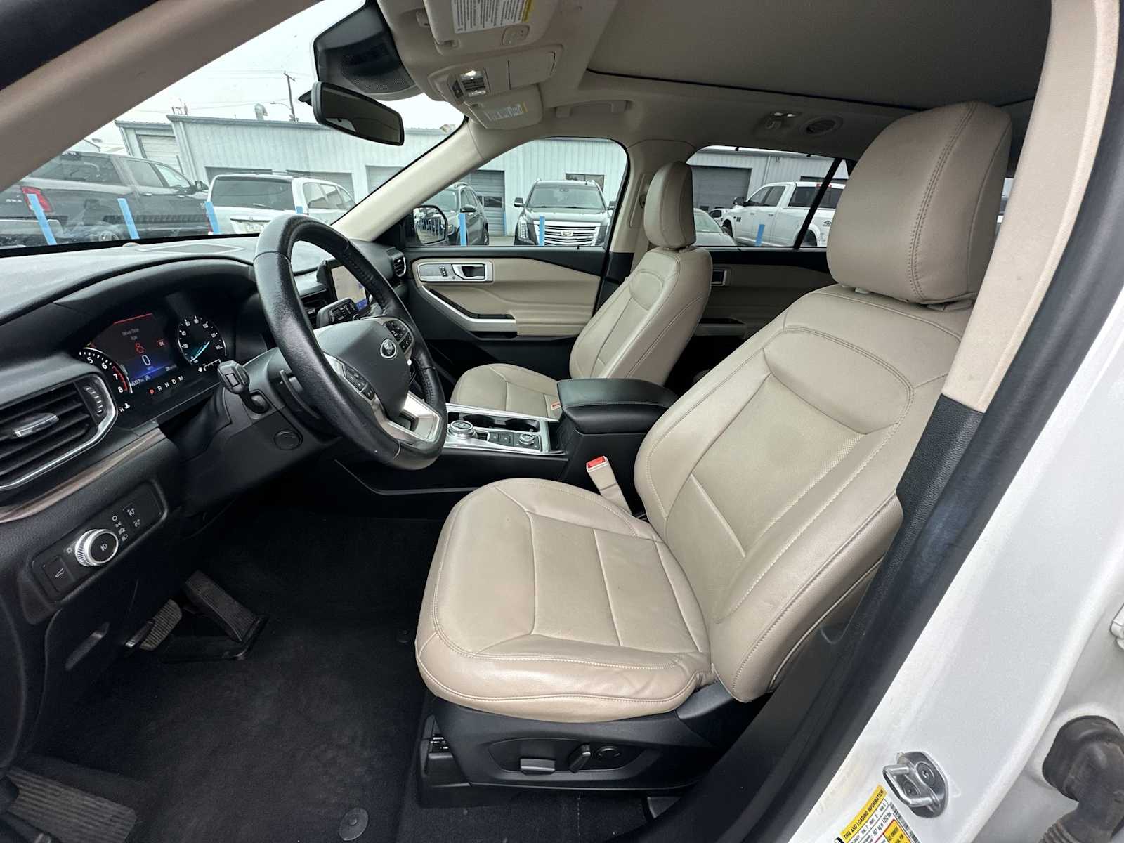 Thumbnail: 2021 Ford Explorer - 13