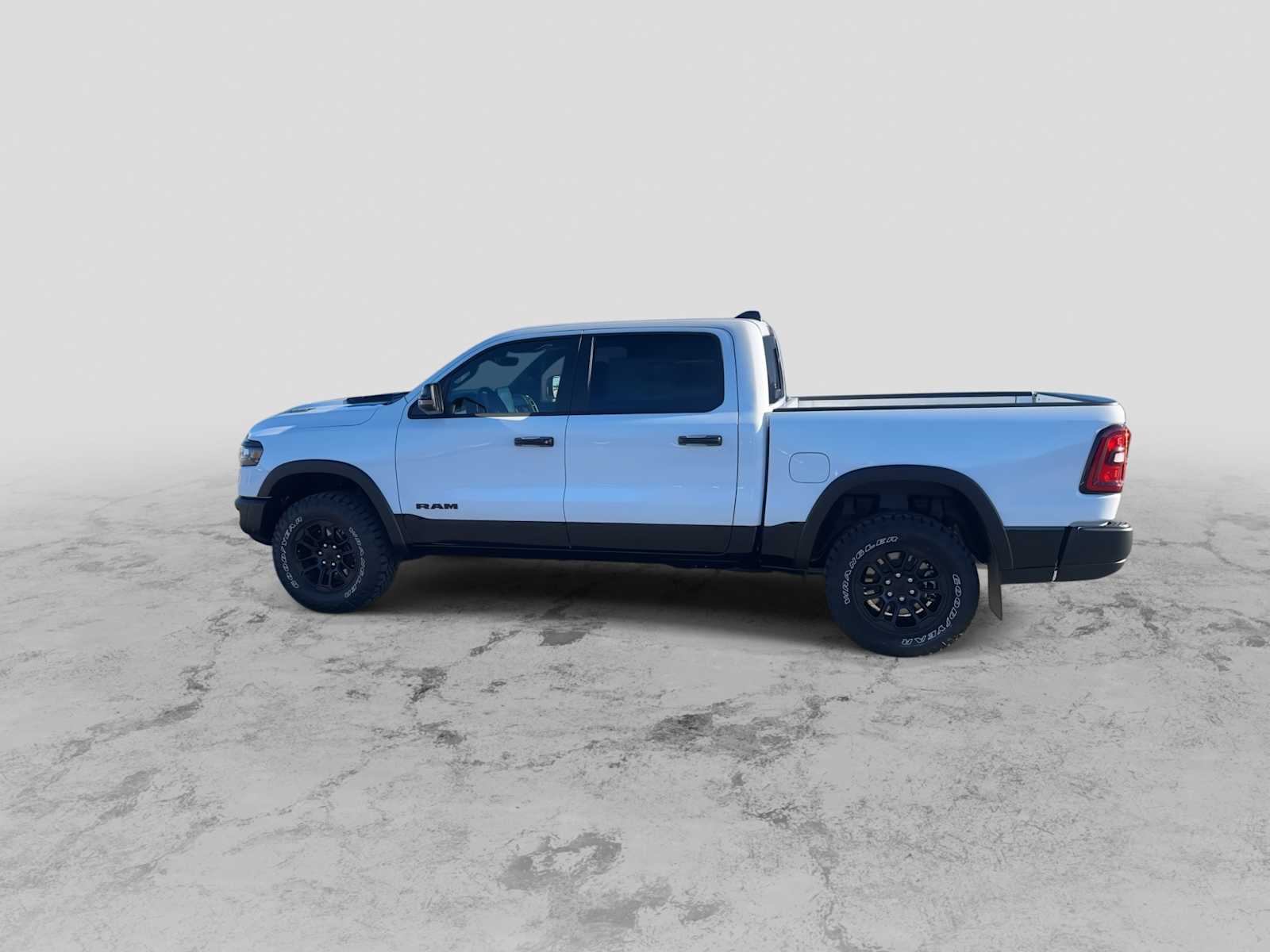 Thumbnail: 2026 RAM 1500 - 5