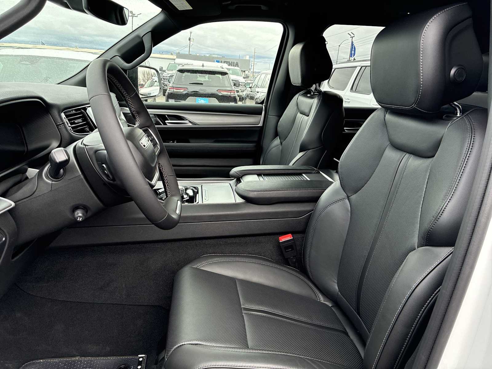 Thumbnail: 2026 Jeep Grand Wagoneer L - 13