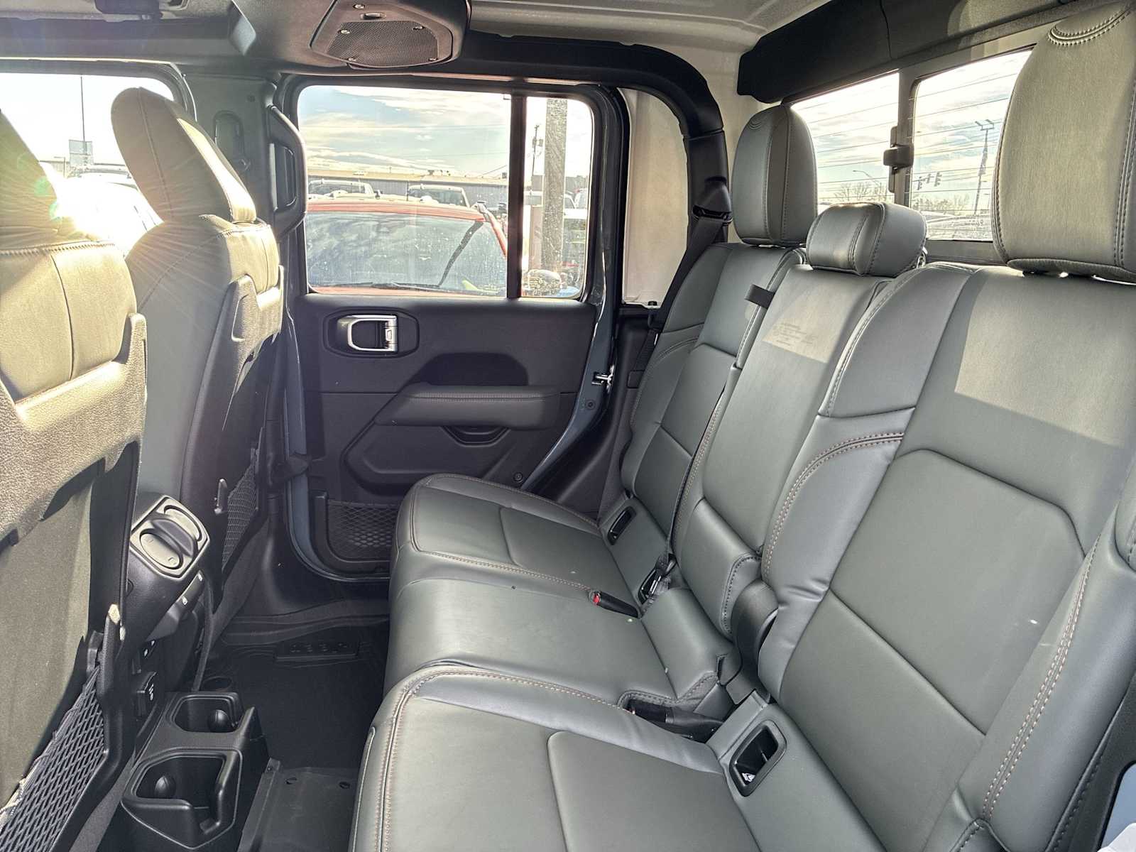 Thumbnail: 2026 Jeep Gladiator - 25