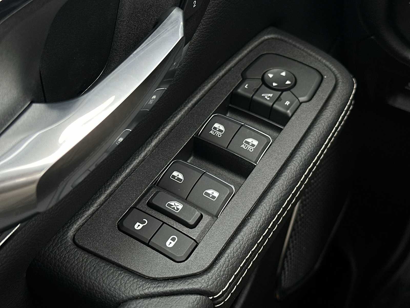 Thumbnail: 2026 RAM 1500 - 15