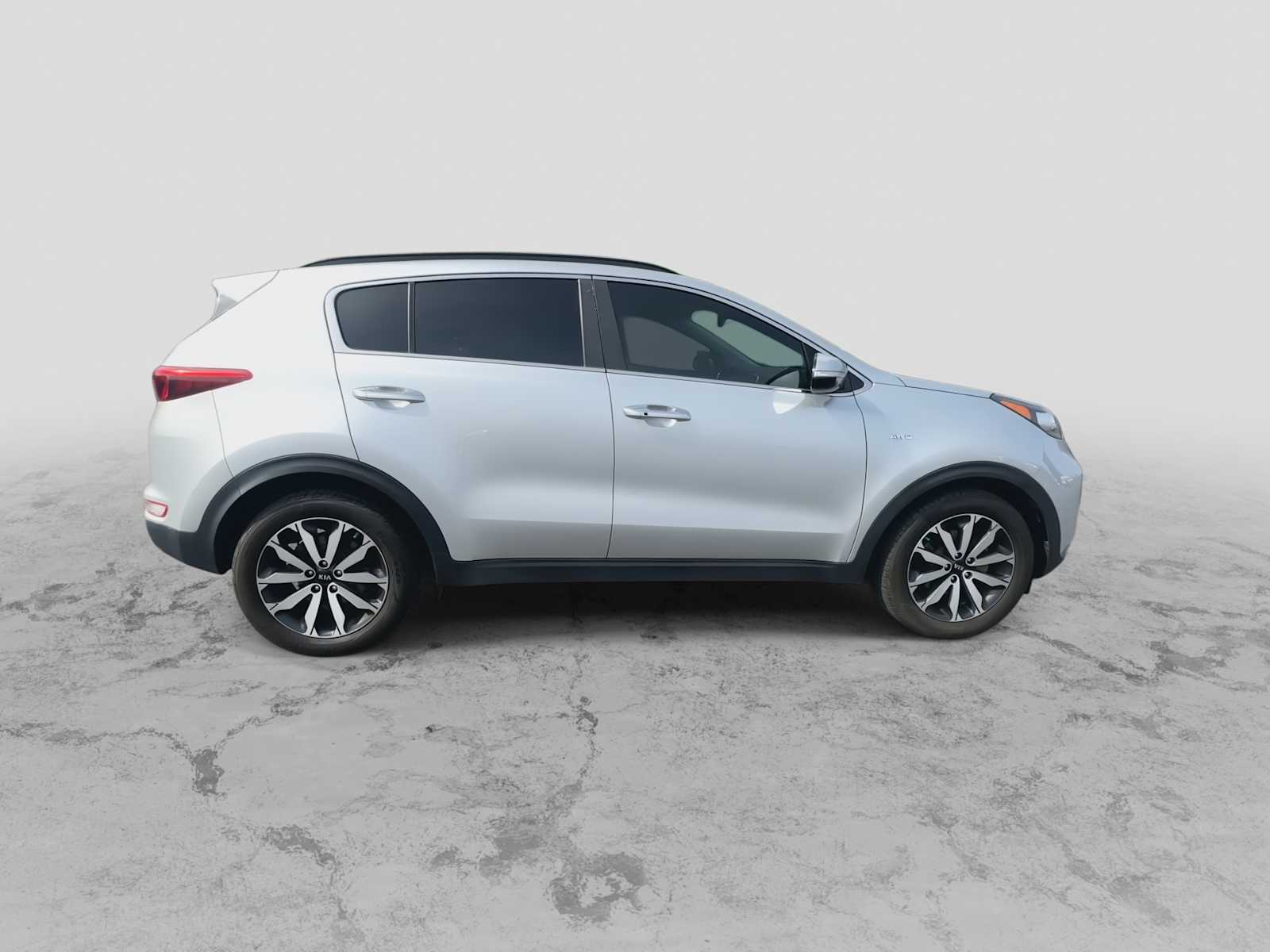Thumbnail: 2018 Kia Sportage - 9