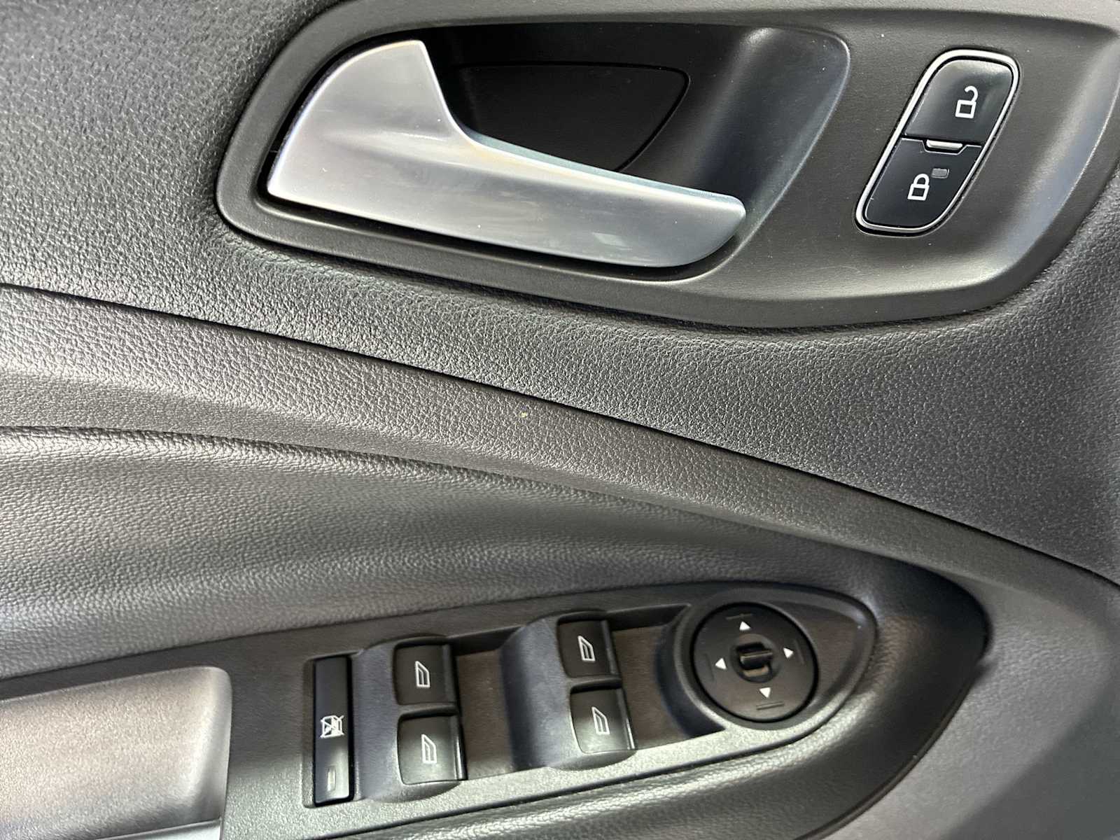 Thumbnail: 2018 Ford Escape - 15