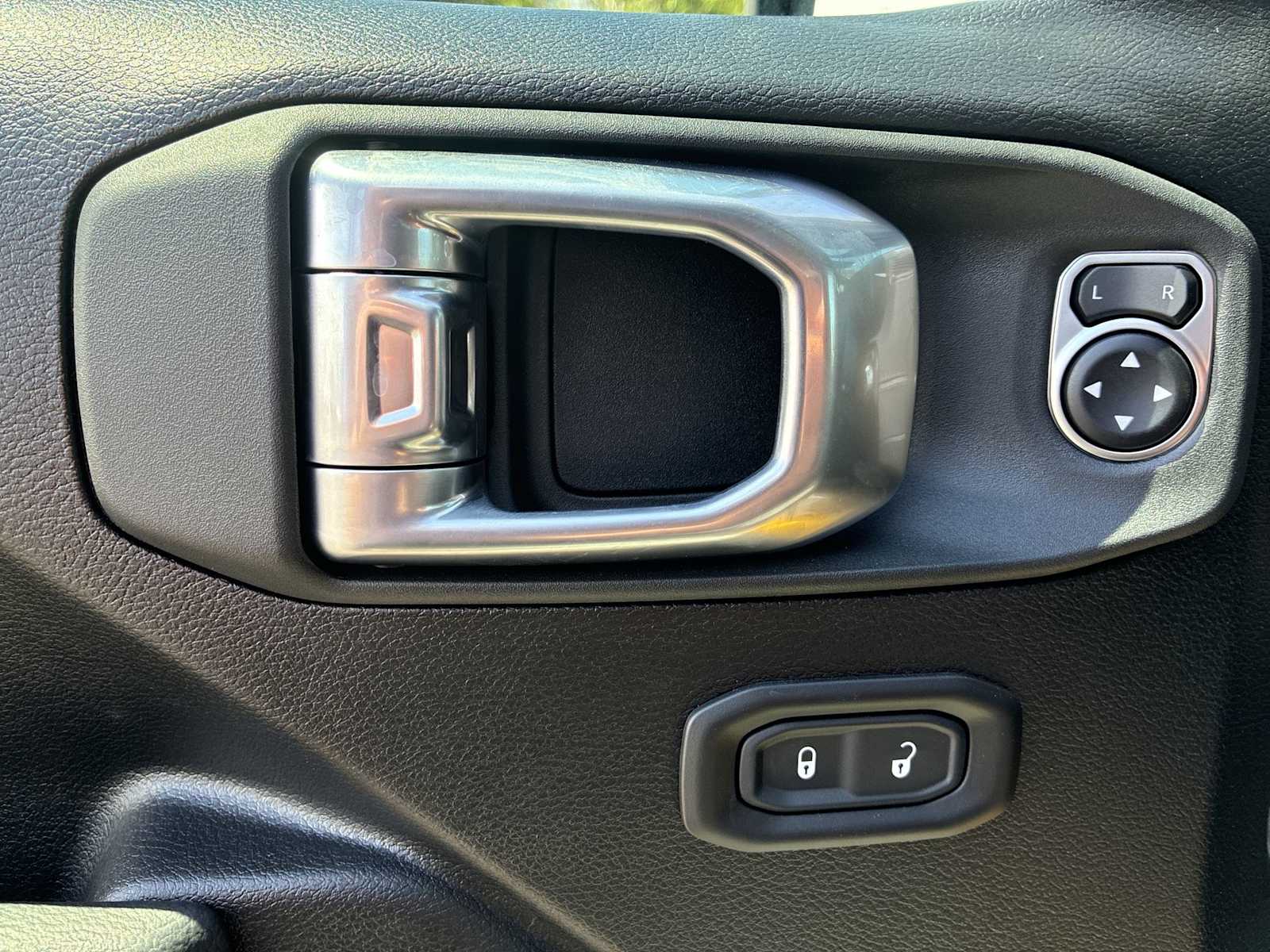 Thumbnail: 2026 Jeep Wrangler - 15