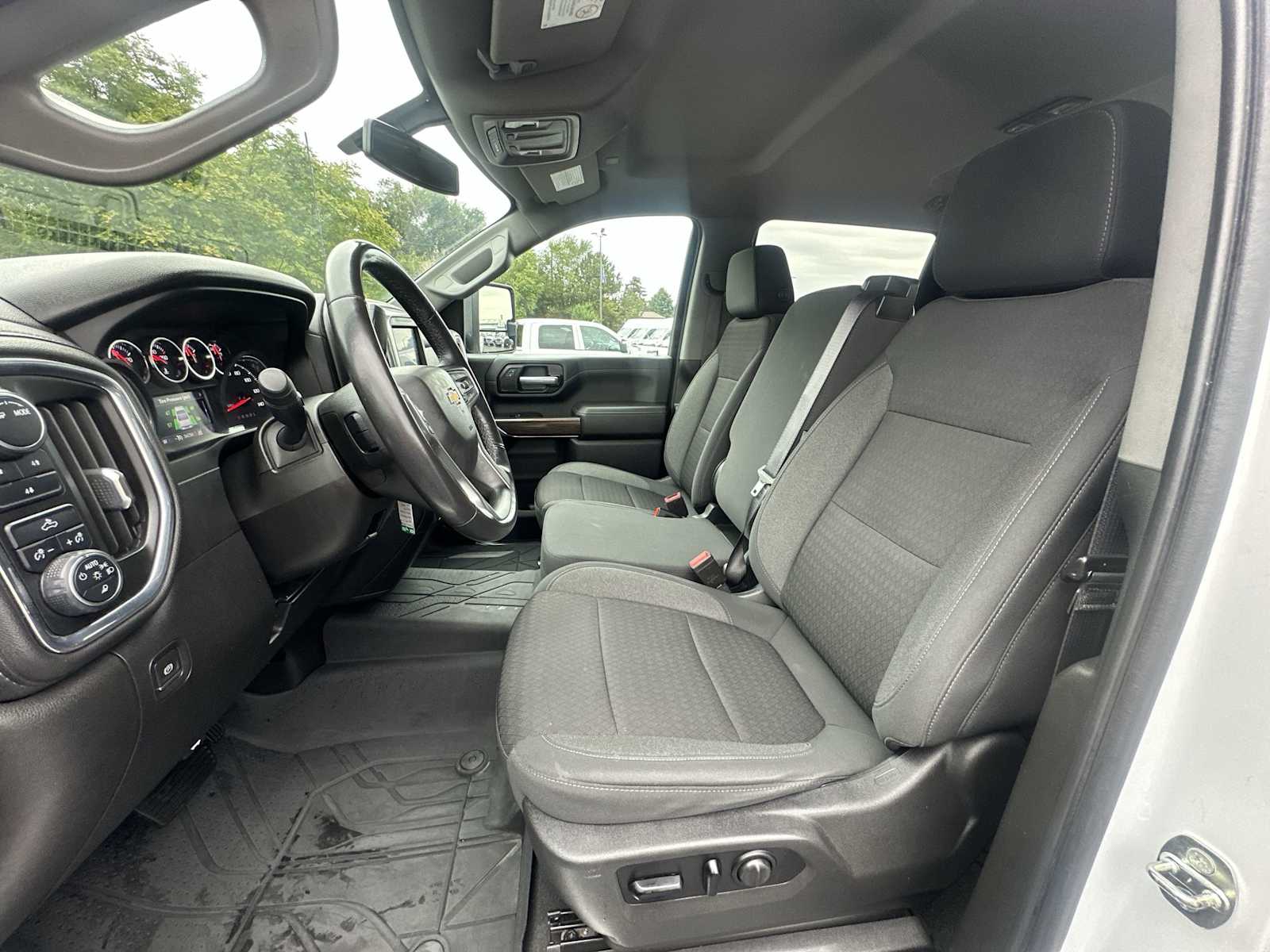 Thumbnail: 2021 Chevrolet Silverado 2500 - 13