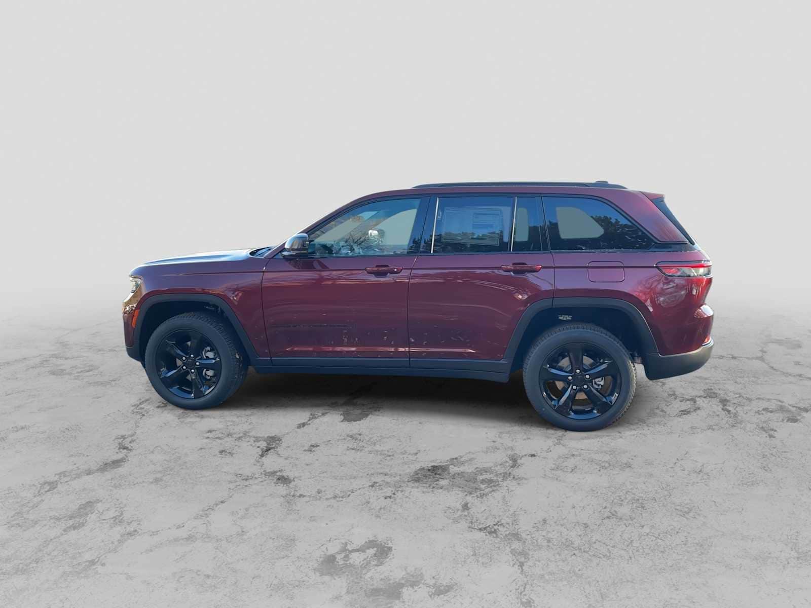 Thumbnail: 2025 Jeep Grand Cherokee - 5