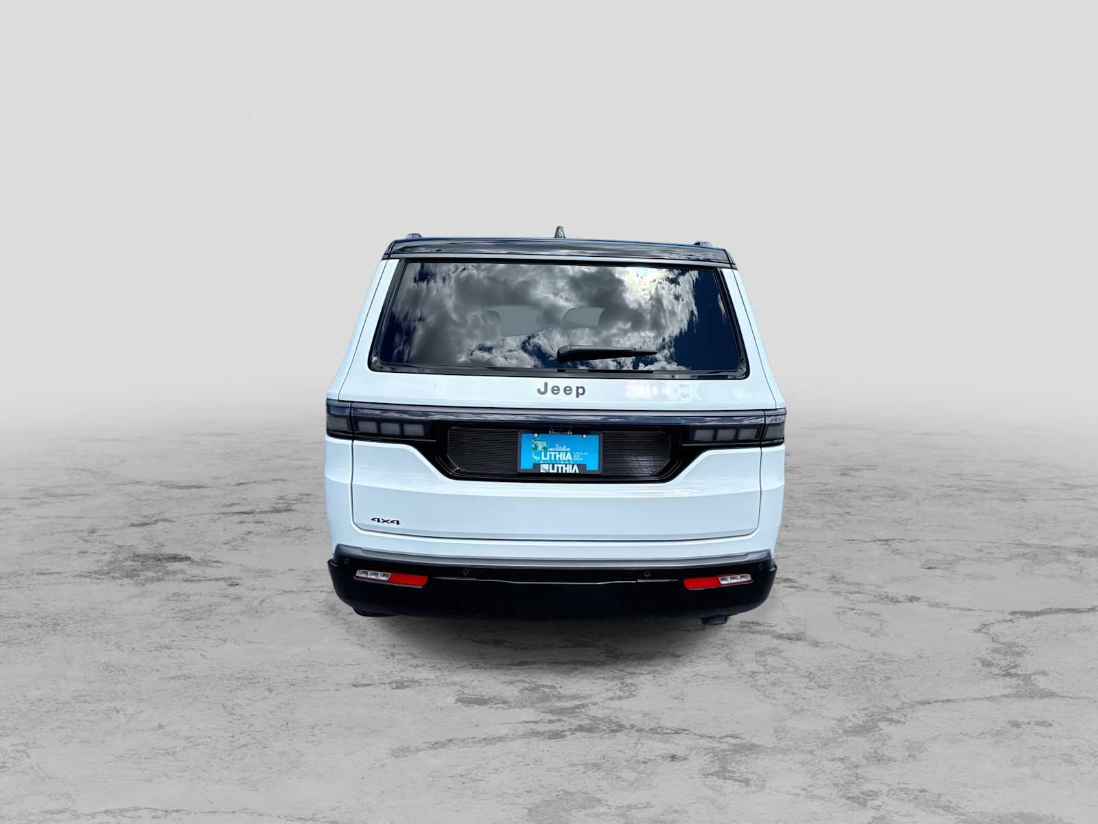 Thumbnail: 2026 Jeep Grand Wagoneer - 7