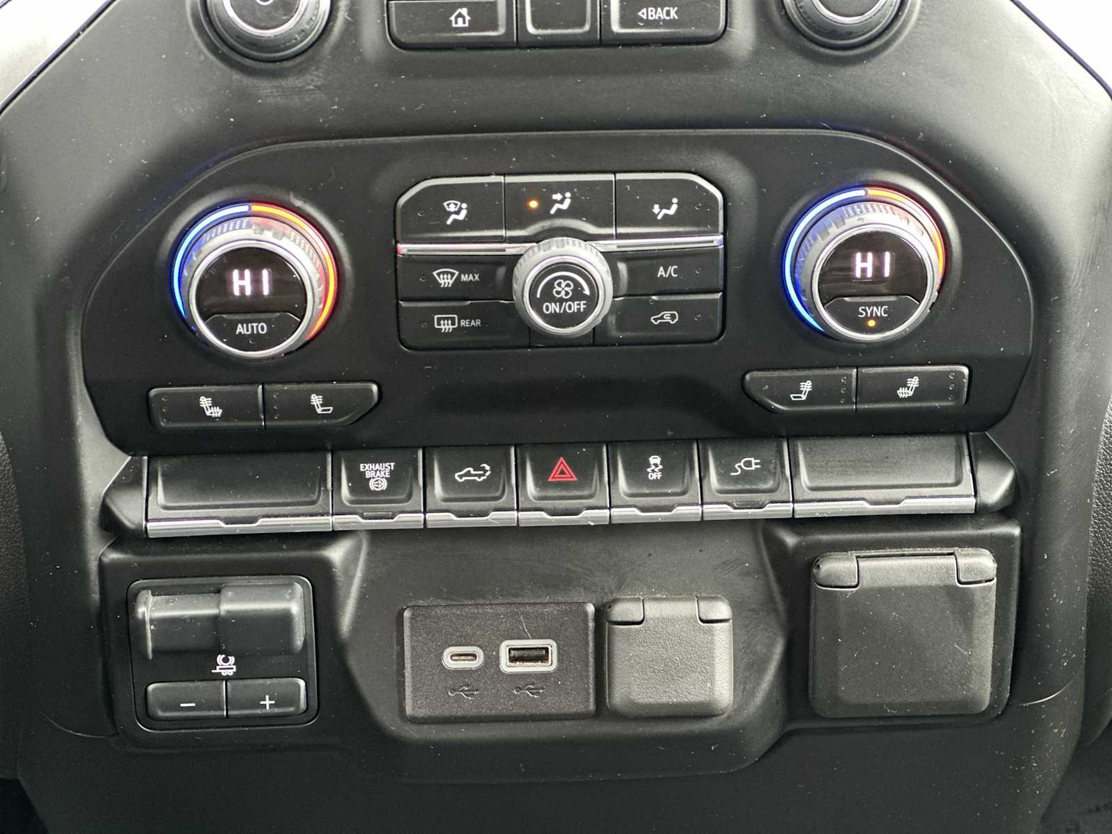 Thumbnail: 2021 Chevrolet Silverado 2500 - 16