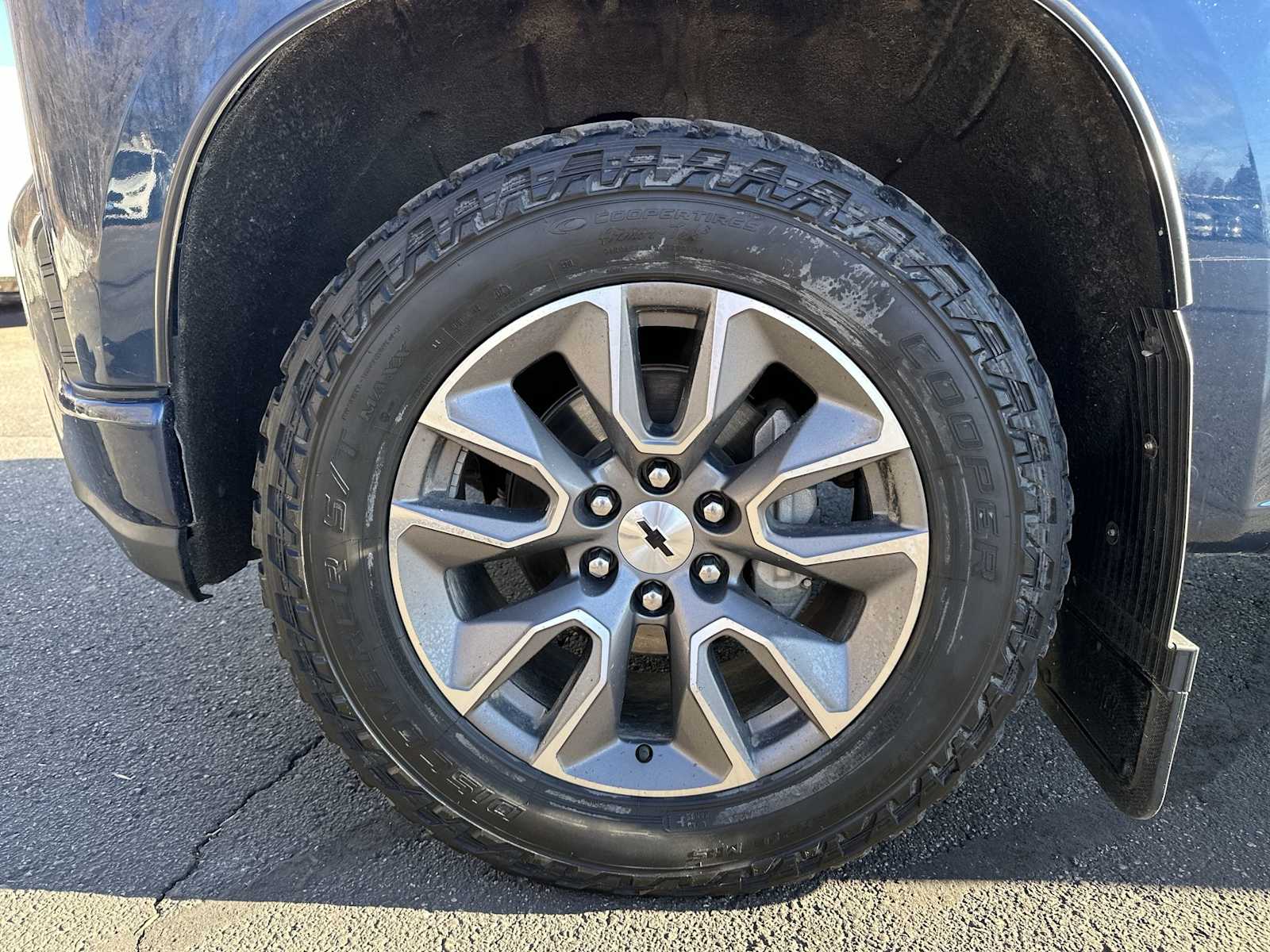 Thumbnail: 2019 Chevrolet Silverado 1500 - 18