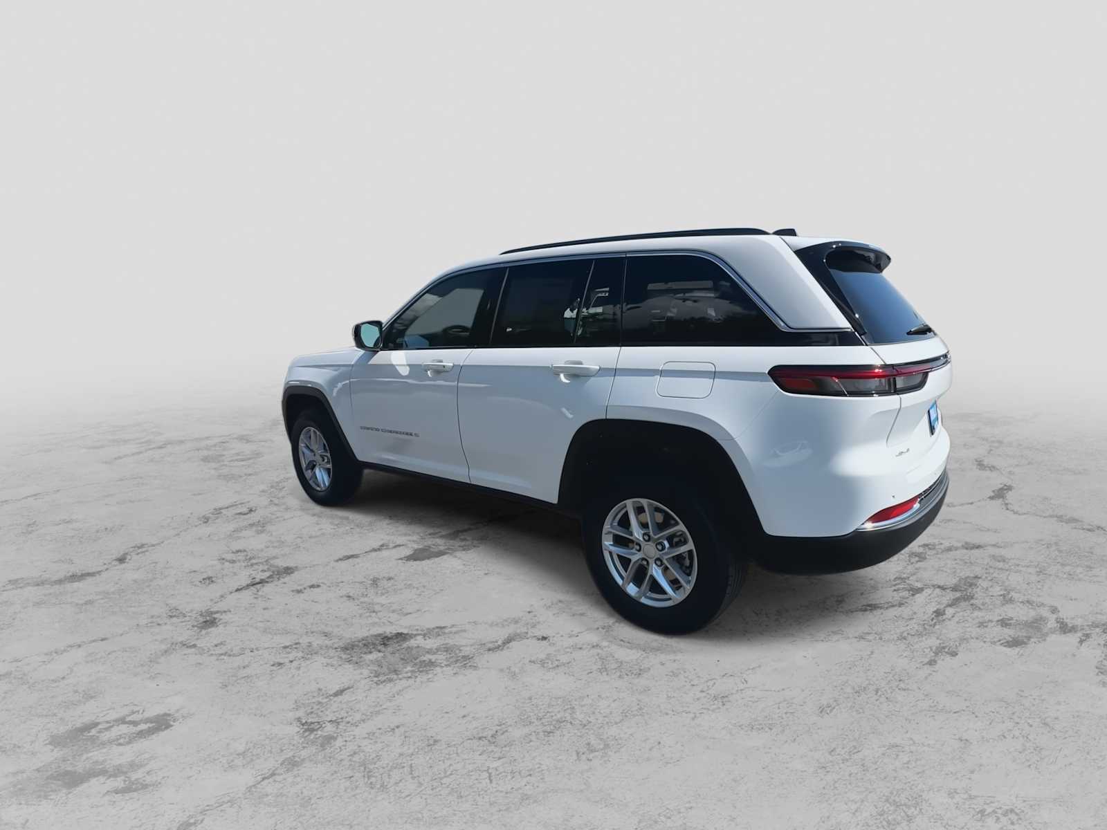 Thumbnail: 2025 Jeep Grand Cherokee - 6