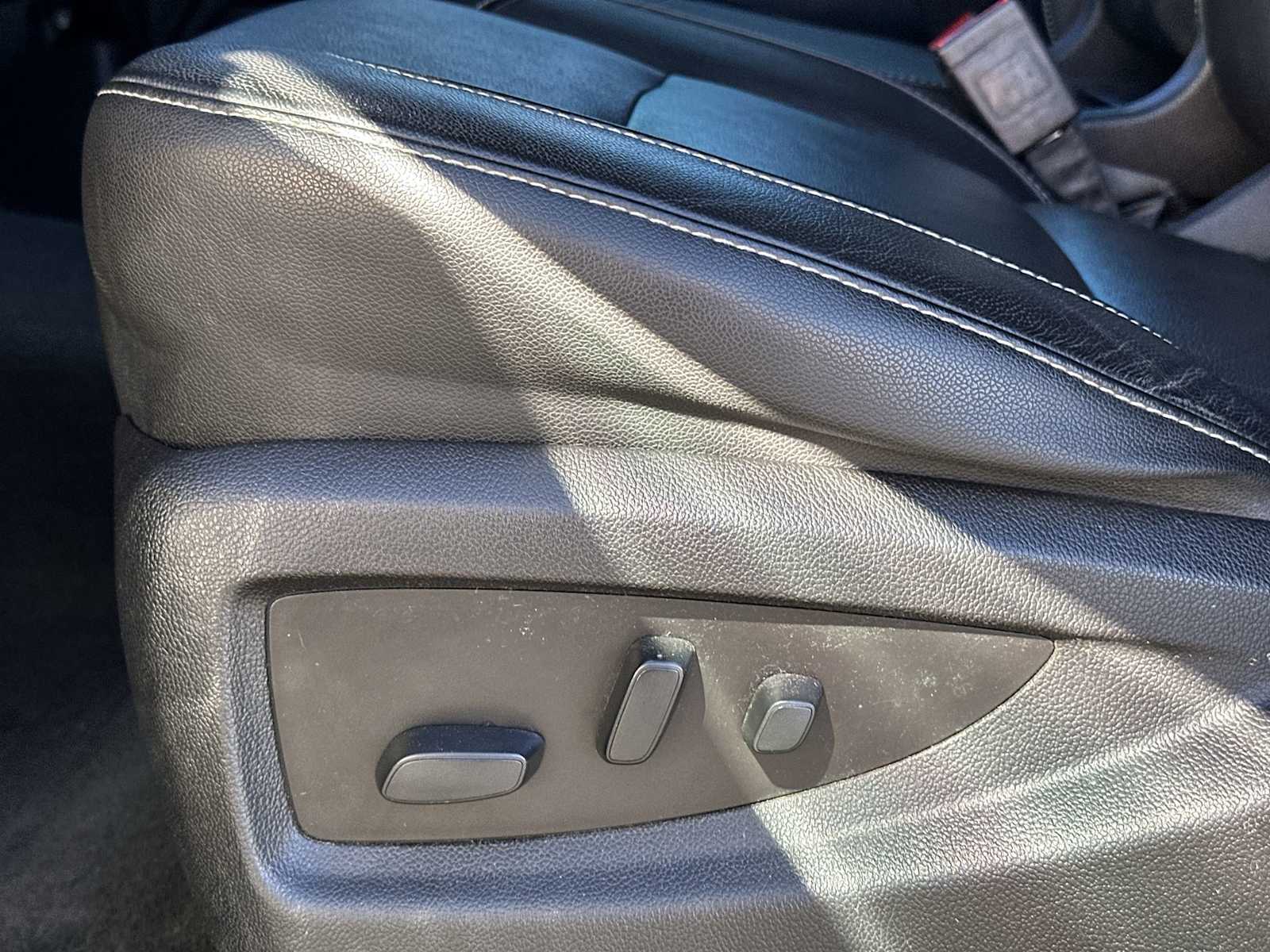 Thumbnail: 2018 Chevrolet Silverado 2500 - 14