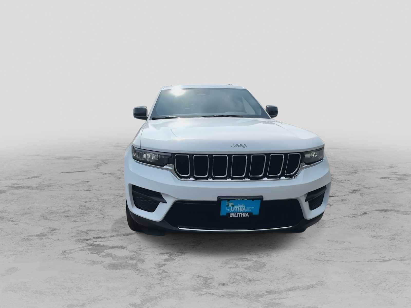 Thumbnail: 2025 Jeep Grand Cherokee - 3