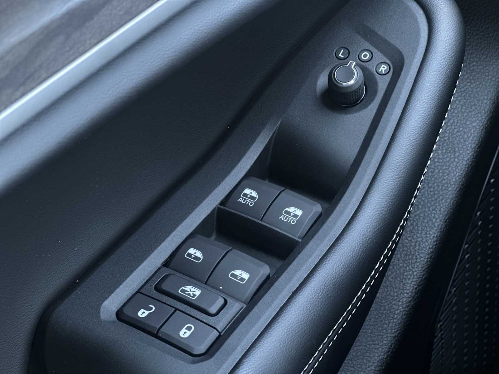 Thumbnail: 2025 Jeep Grand Cherokee - 15