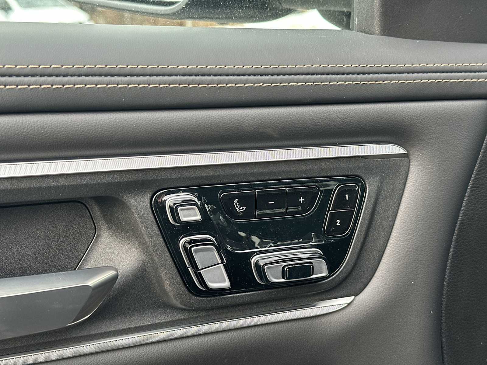 Thumbnail: 2026 RAM 1500 - 14