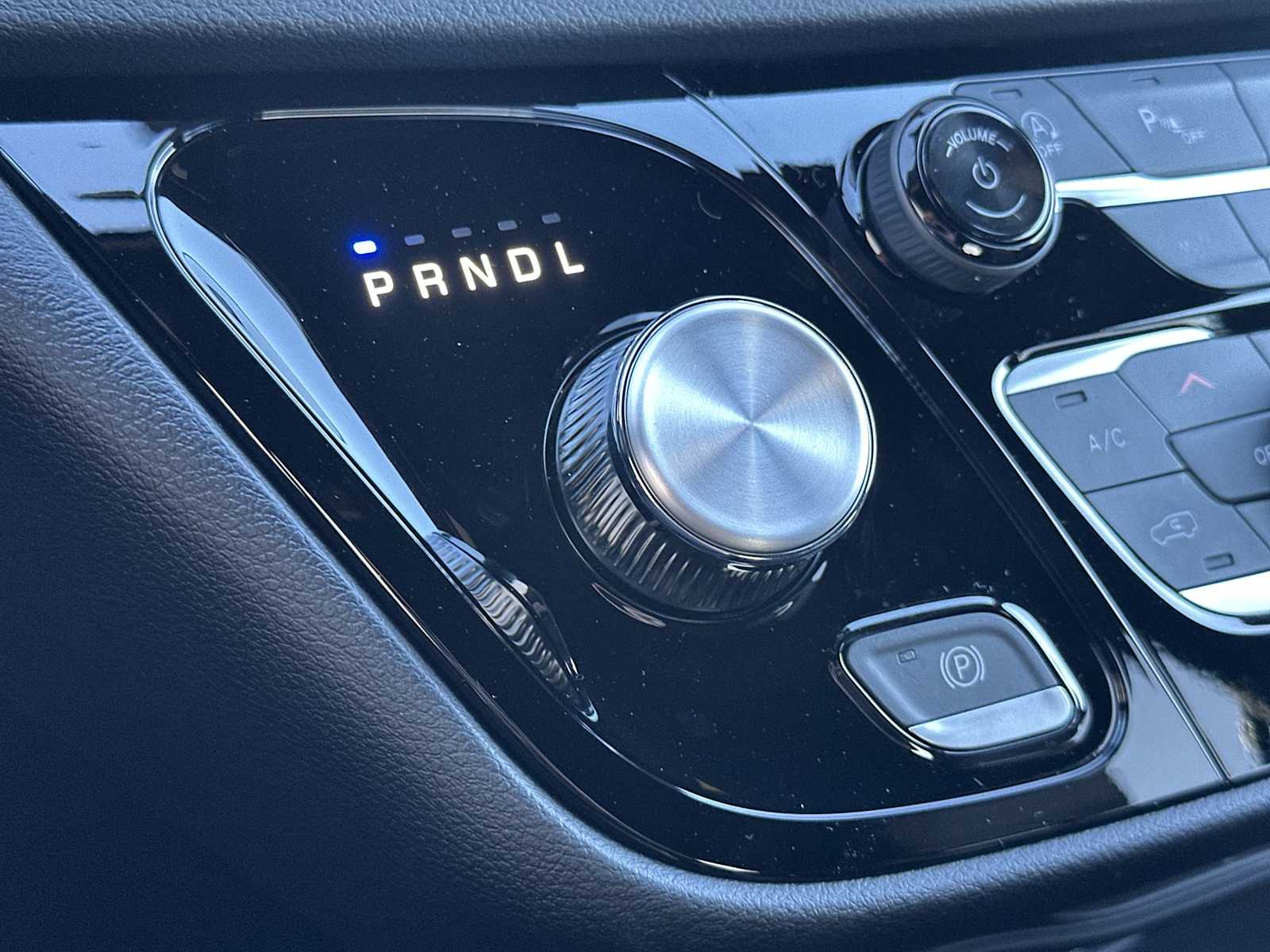 Thumbnail: 2026 Chrysler Voyager - 19