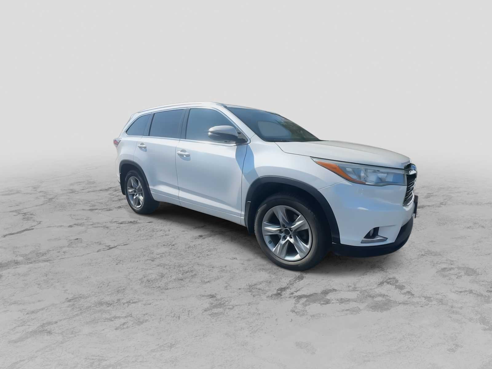 2015 Toyota Highlander Base Hybrid photo 2