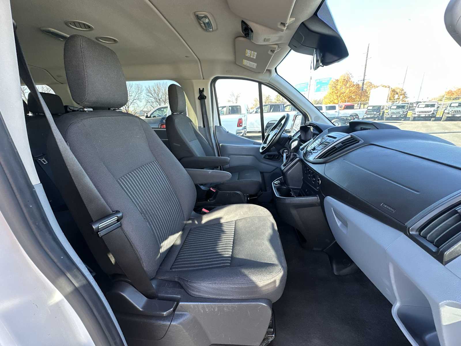 Thumbnail: 2017 Ford Transit Series - 24