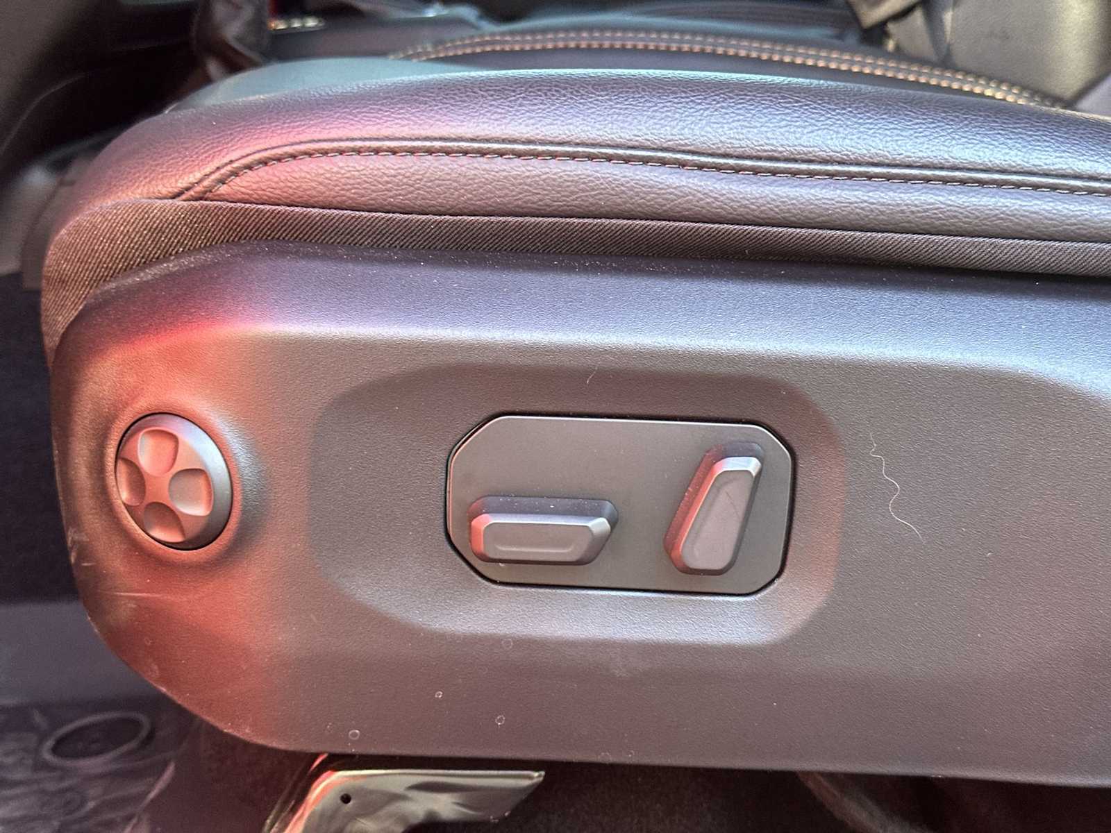 Thumbnail: 2025 Jeep Gladiator - 14