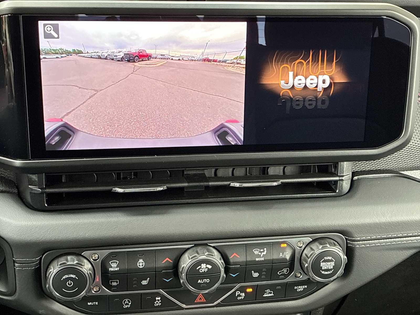 Thumbnail: 2026 Jeep Gladiator - 23