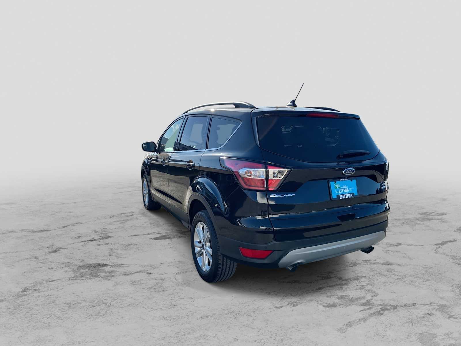 Thumbnail: 2018 Ford Escape - 6