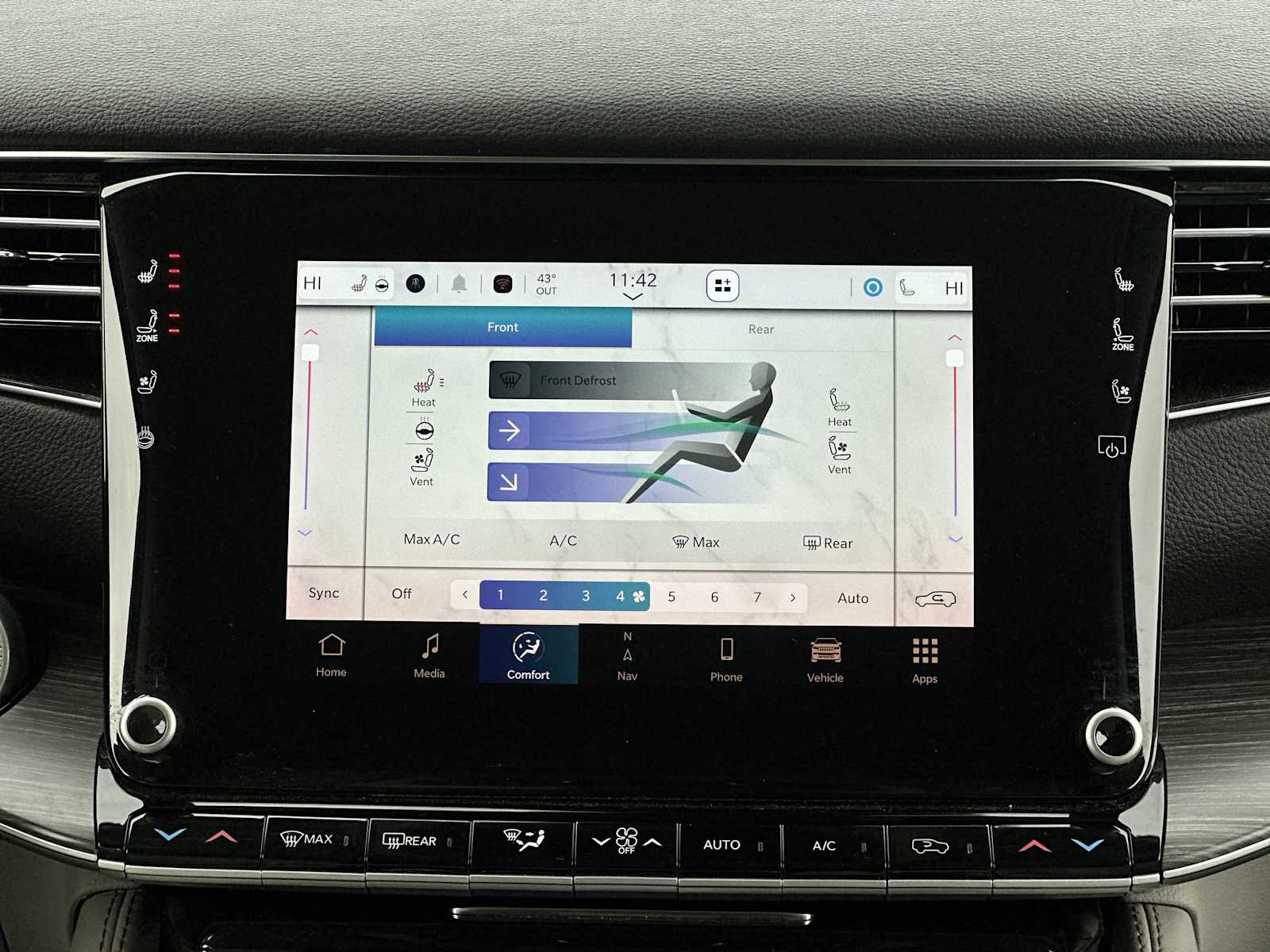 Thumbnail: 2023 Jeep Wagoneer - 16