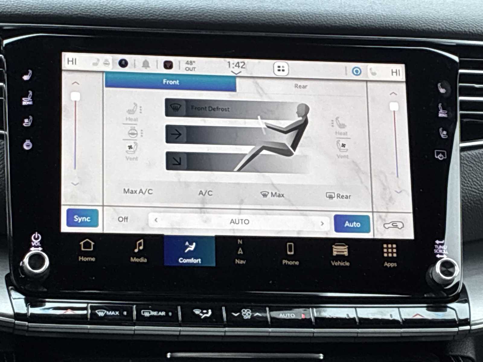 Thumbnail: 2026 Jeep Grand Wagoneer L - 17