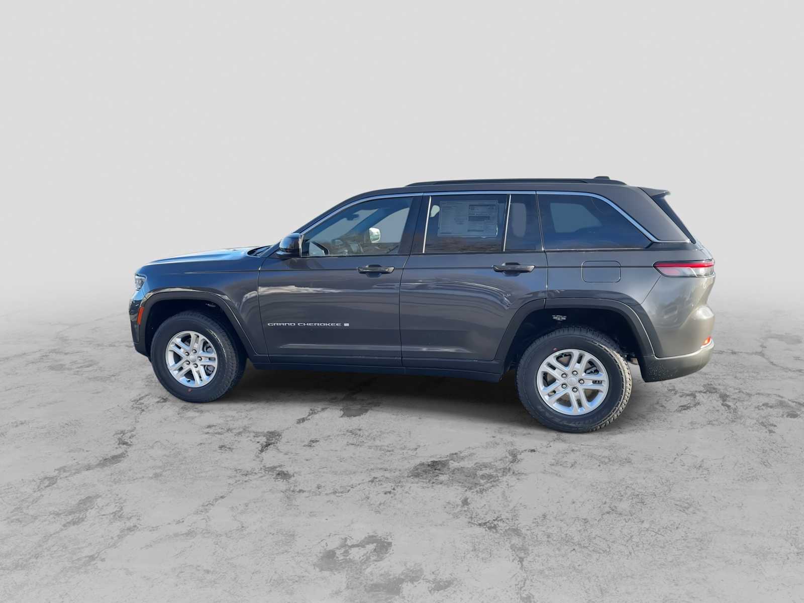 Thumbnail: 2025 Jeep Grand Cherokee - 5