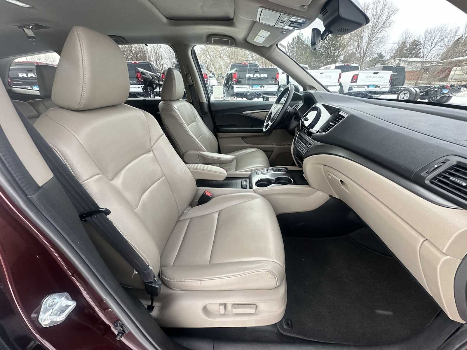 Thumbnail: 2022 Honda Pilot - 25