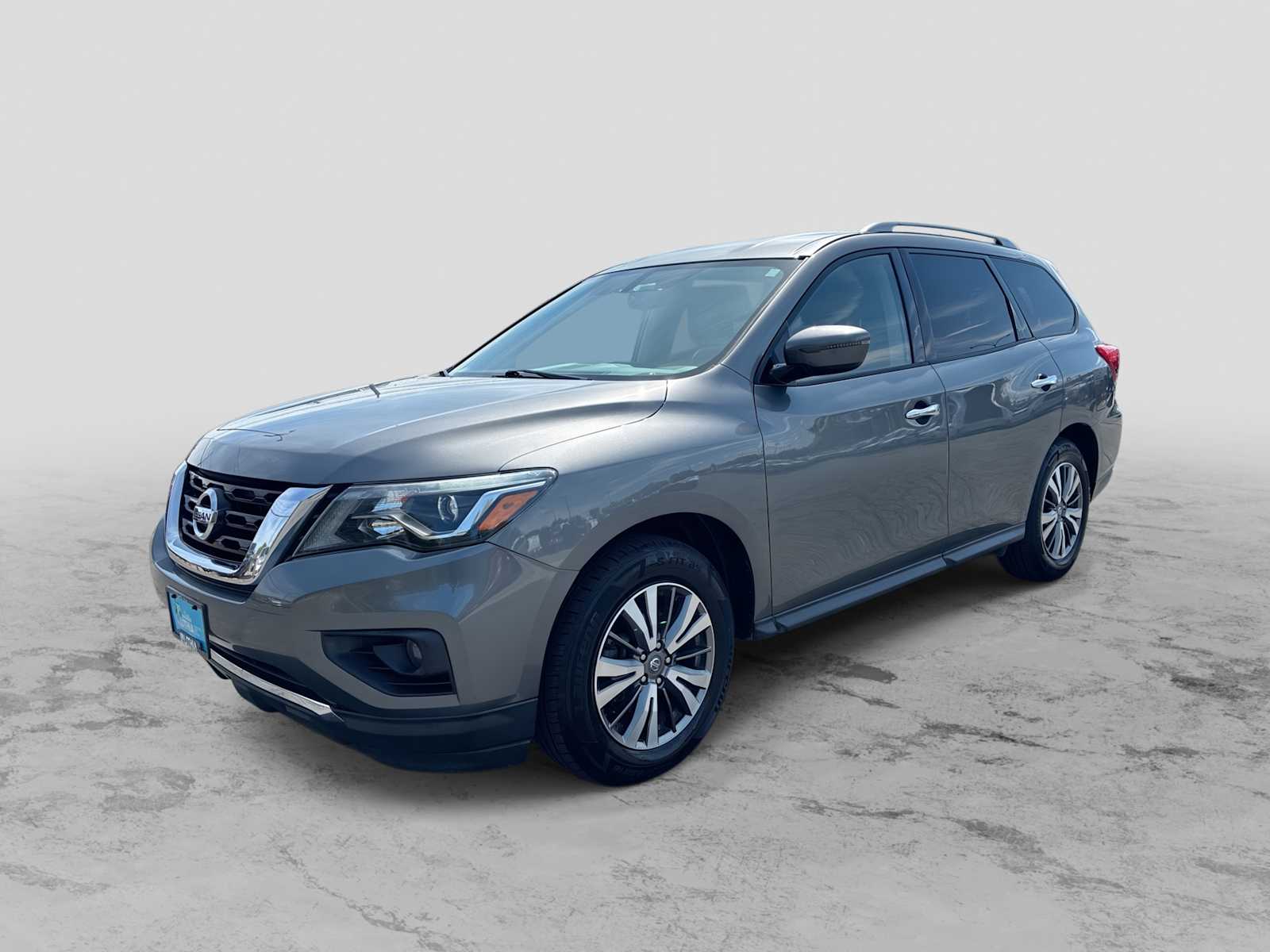 2019 Nissan Pathfinder SV 2WD's photo