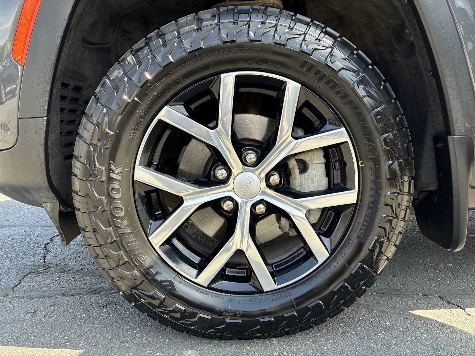 Thumbnail: 2023 Jeep Grand Cherokee - 19