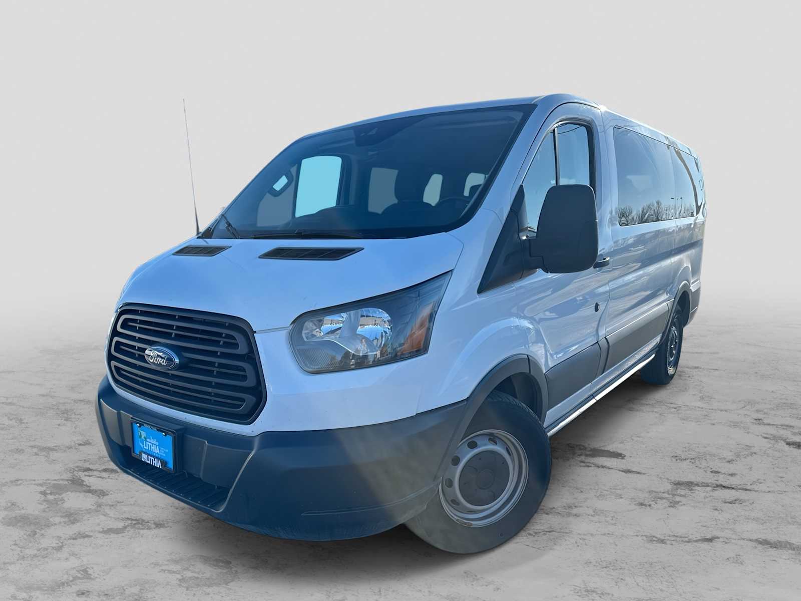 Thumbnail: 2017 Ford Transit Series - 1