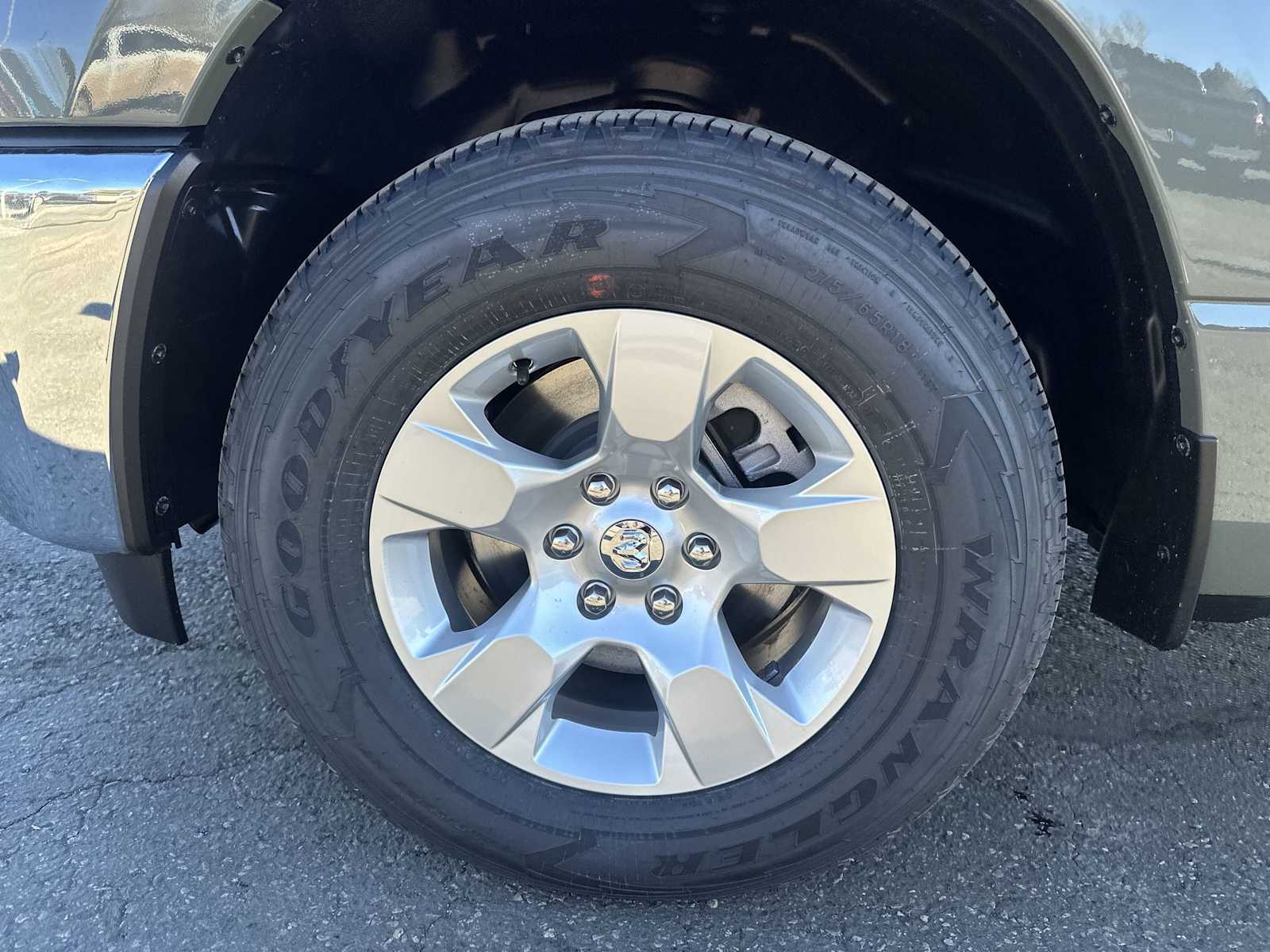 Thumbnail: 2026 RAM 1500 - 17