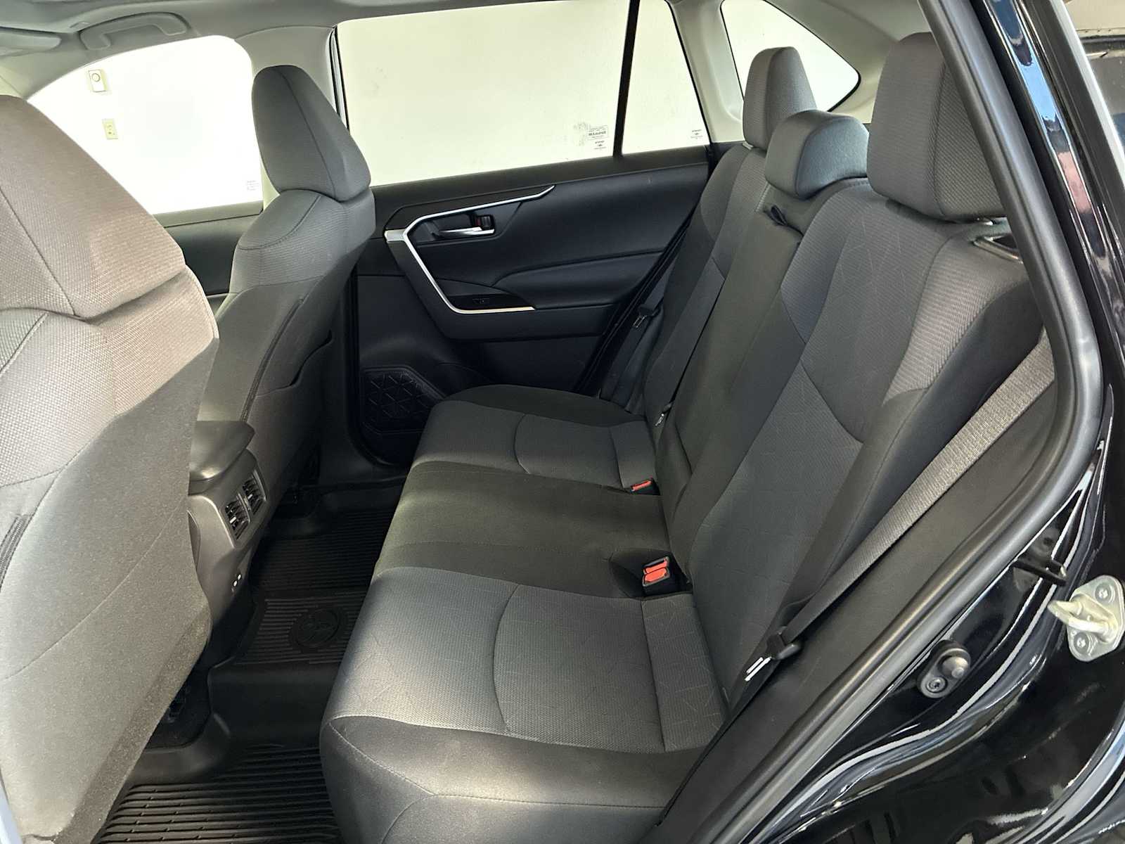 Thumbnail: 2024 Toyota RAV4 - 25