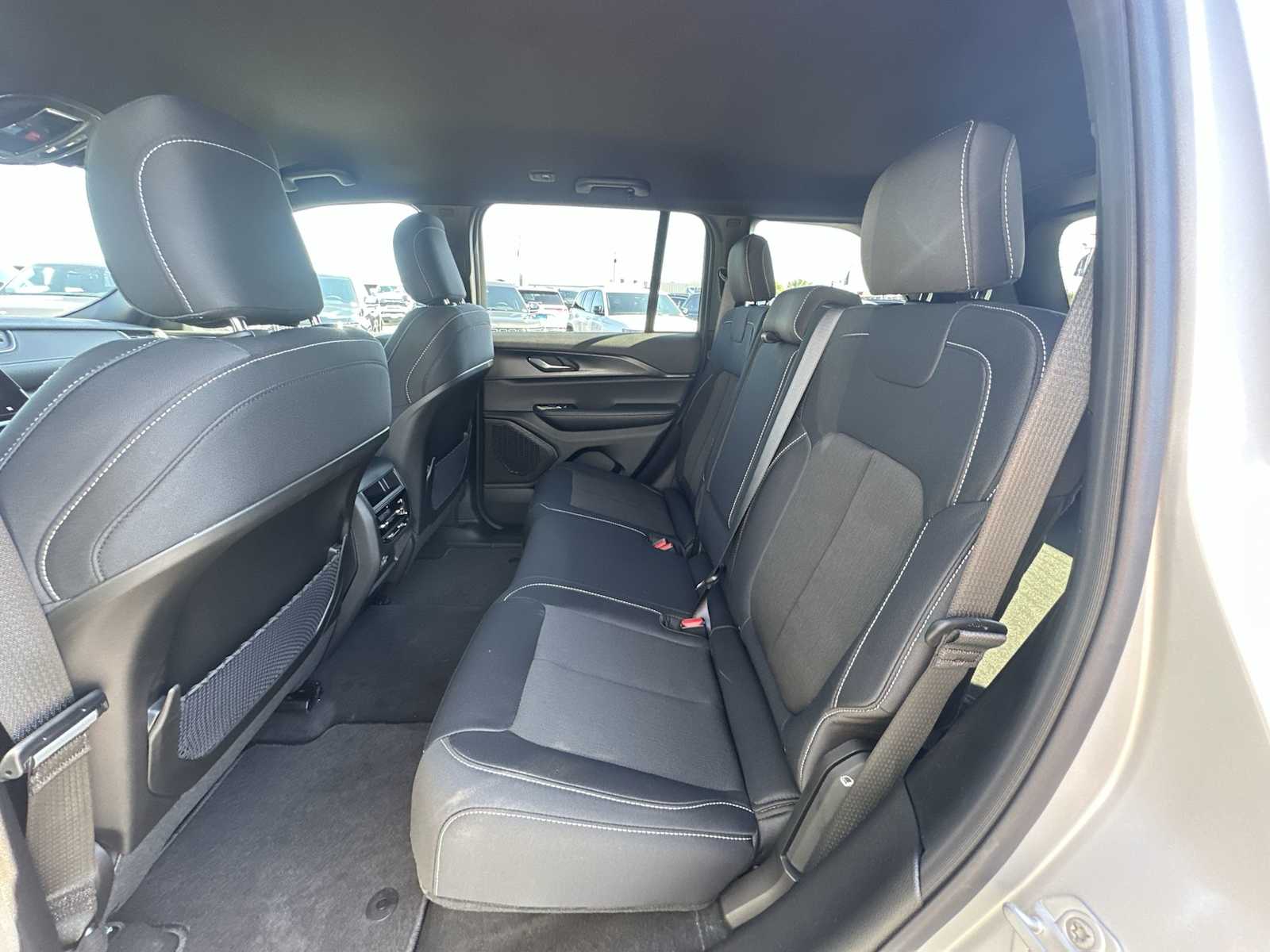 Thumbnail: 2025 Jeep Grand Cherokee - 22