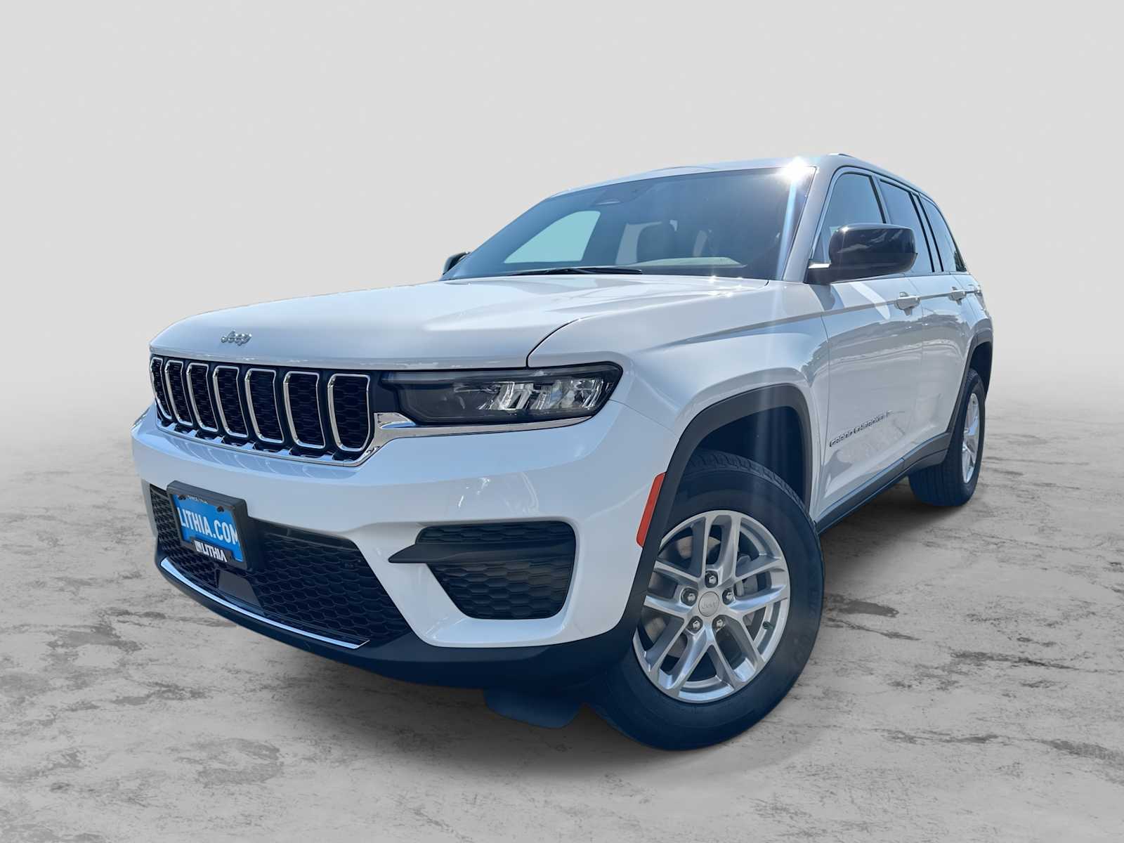 2025 Jeep Grand Cherokee Laredo's photo