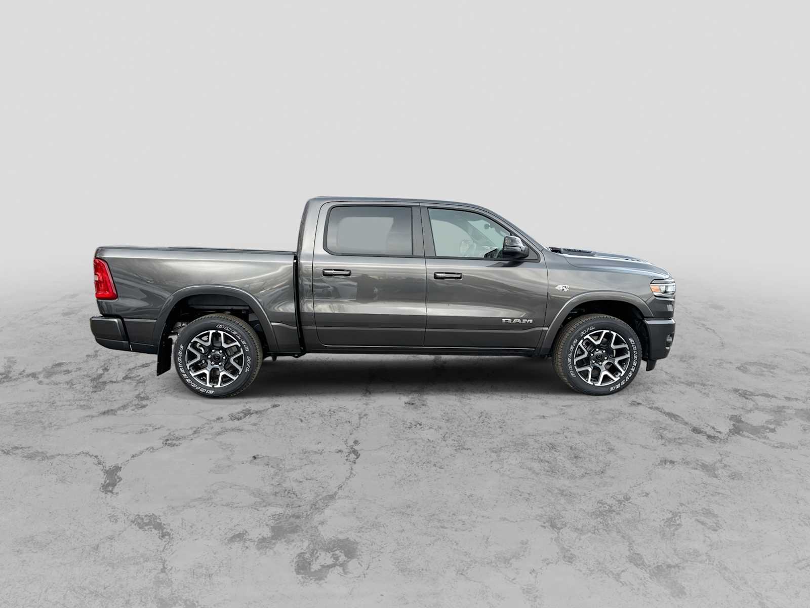 Thumbnail: 2026 RAM 1500 - 9