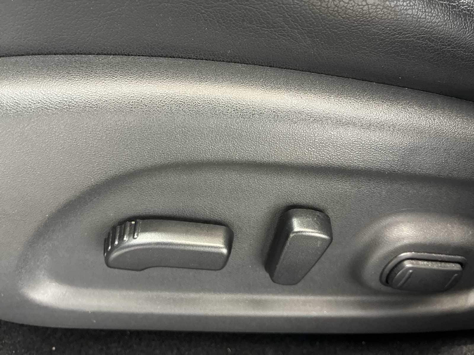 Thumbnail: 2020 Nissan Pathfinder - 14