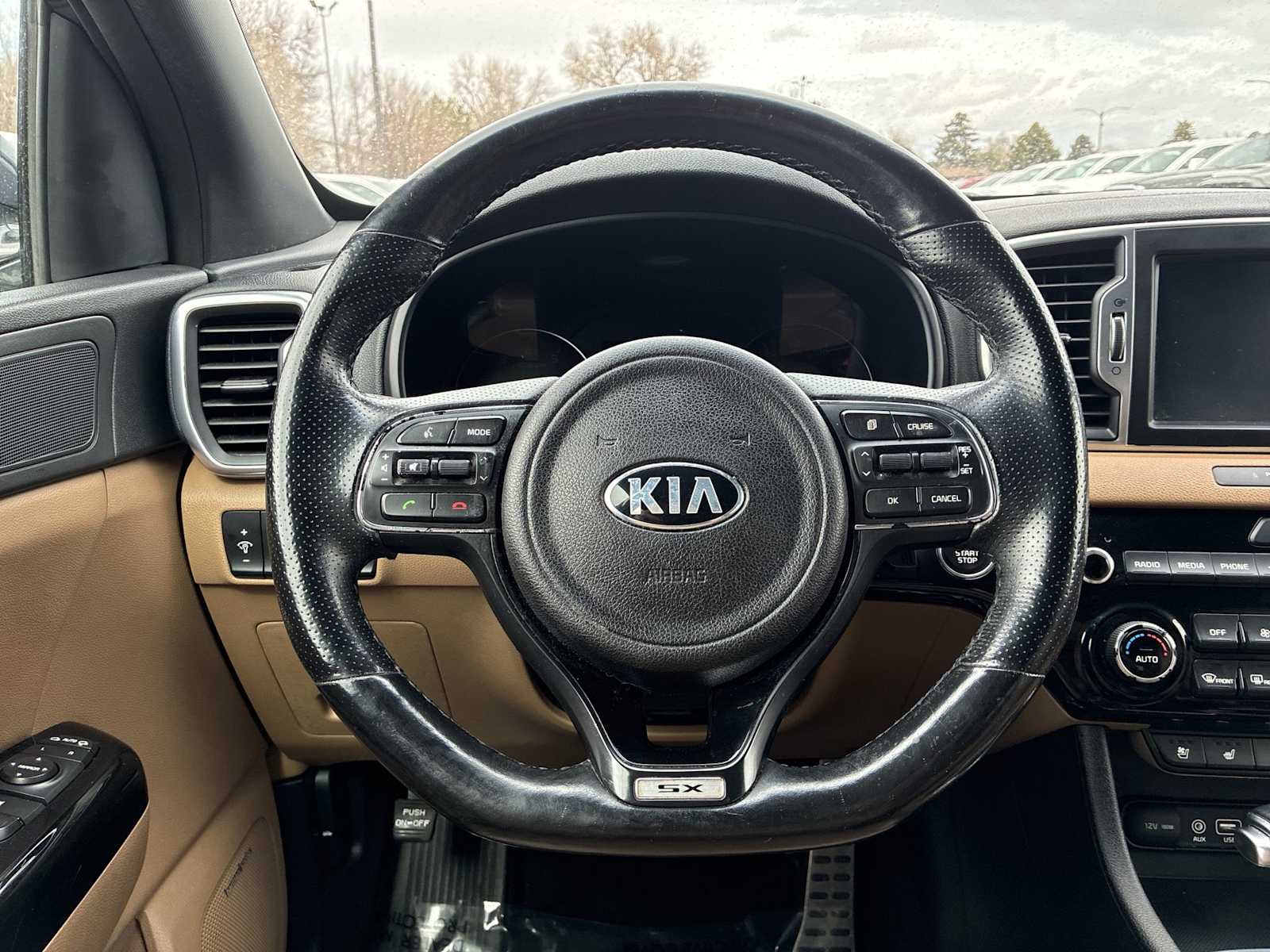 Thumbnail: 2017 Kia Sportage - 11
