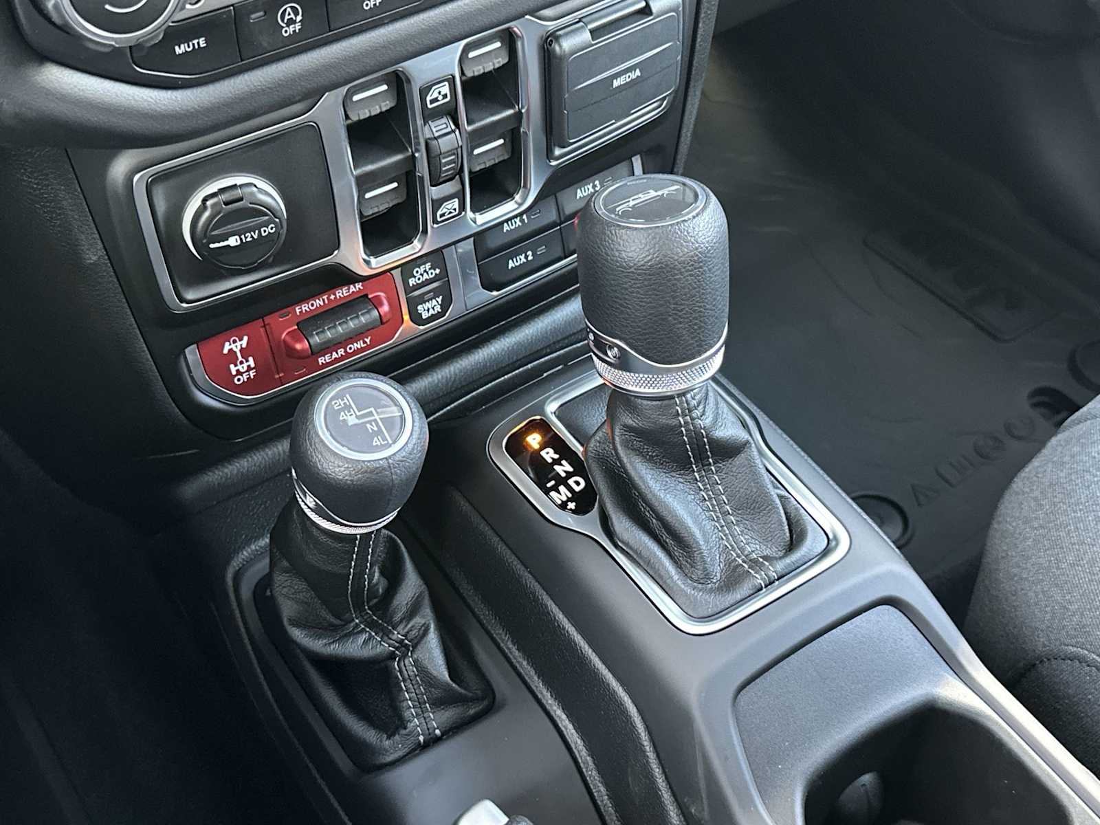 Thumbnail: 2025 Jeep Gladiator - 20