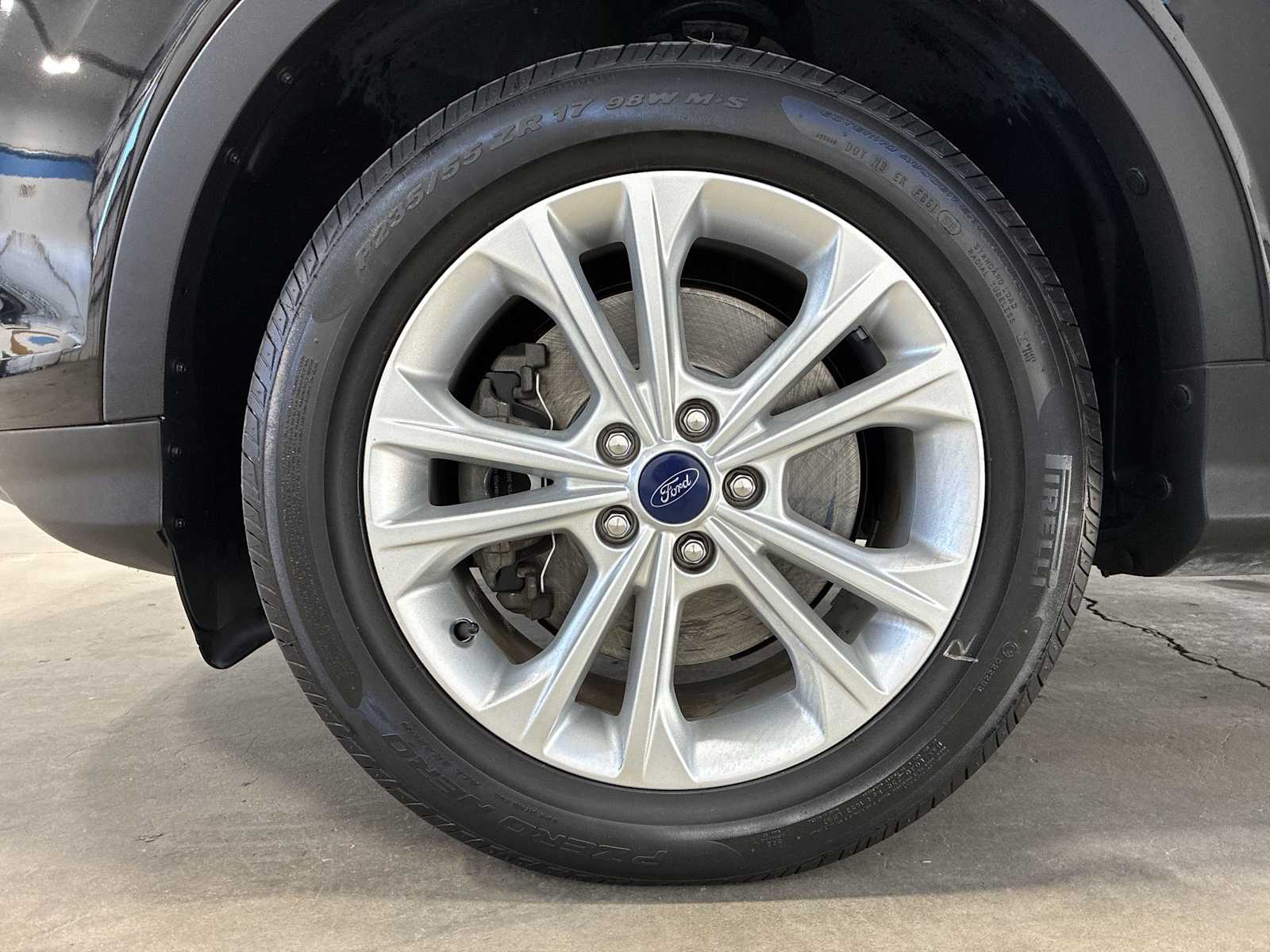 Thumbnail: 2018 Ford Escape - 18