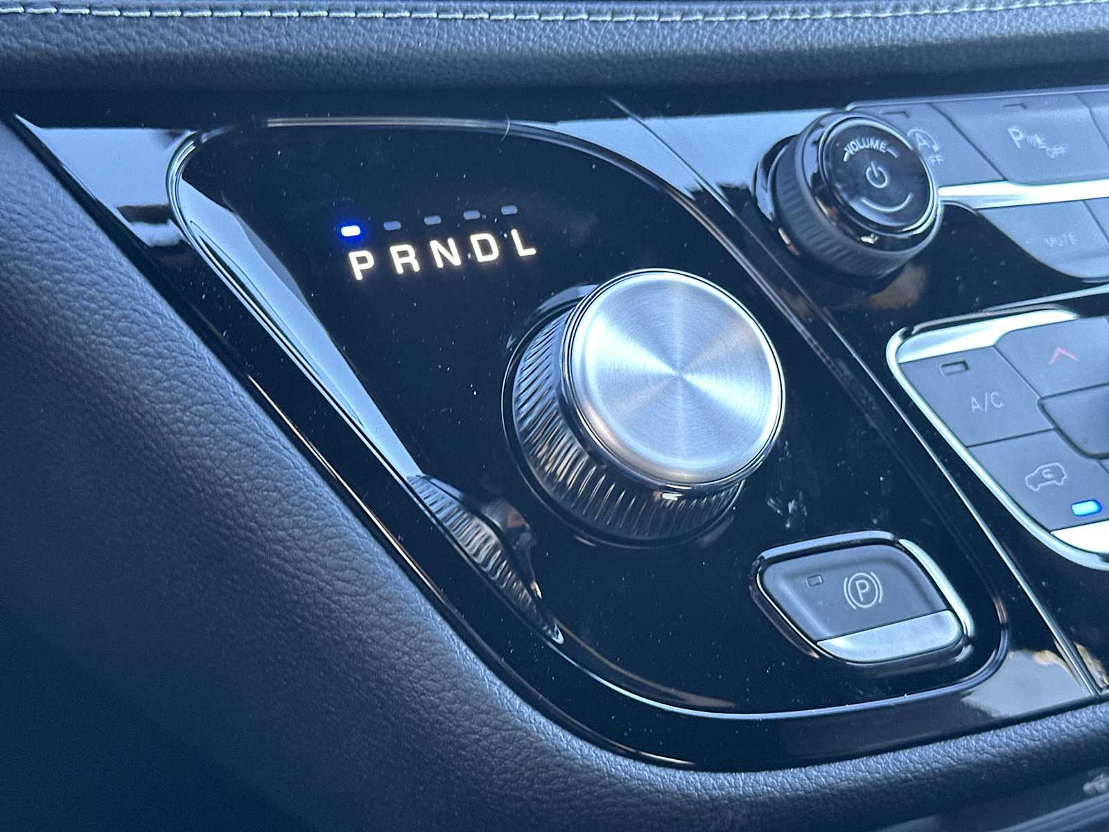 Thumbnail: 2026 Chrysler Pacifica - 19