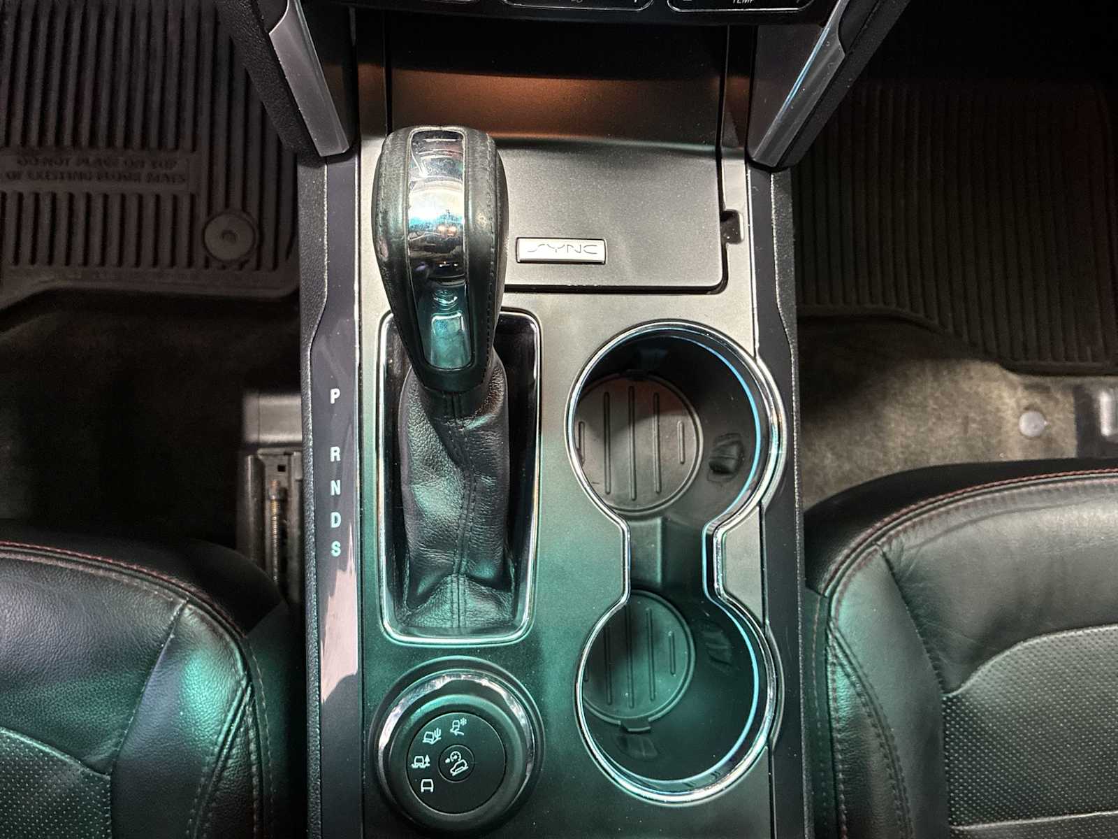 Thumbnail: 2016 Ford Explorer - 21