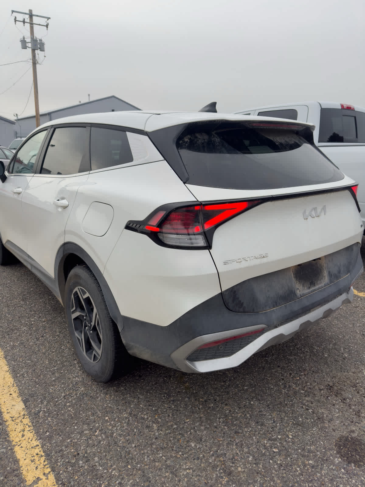 2024 Kia Sportage LX photo 4