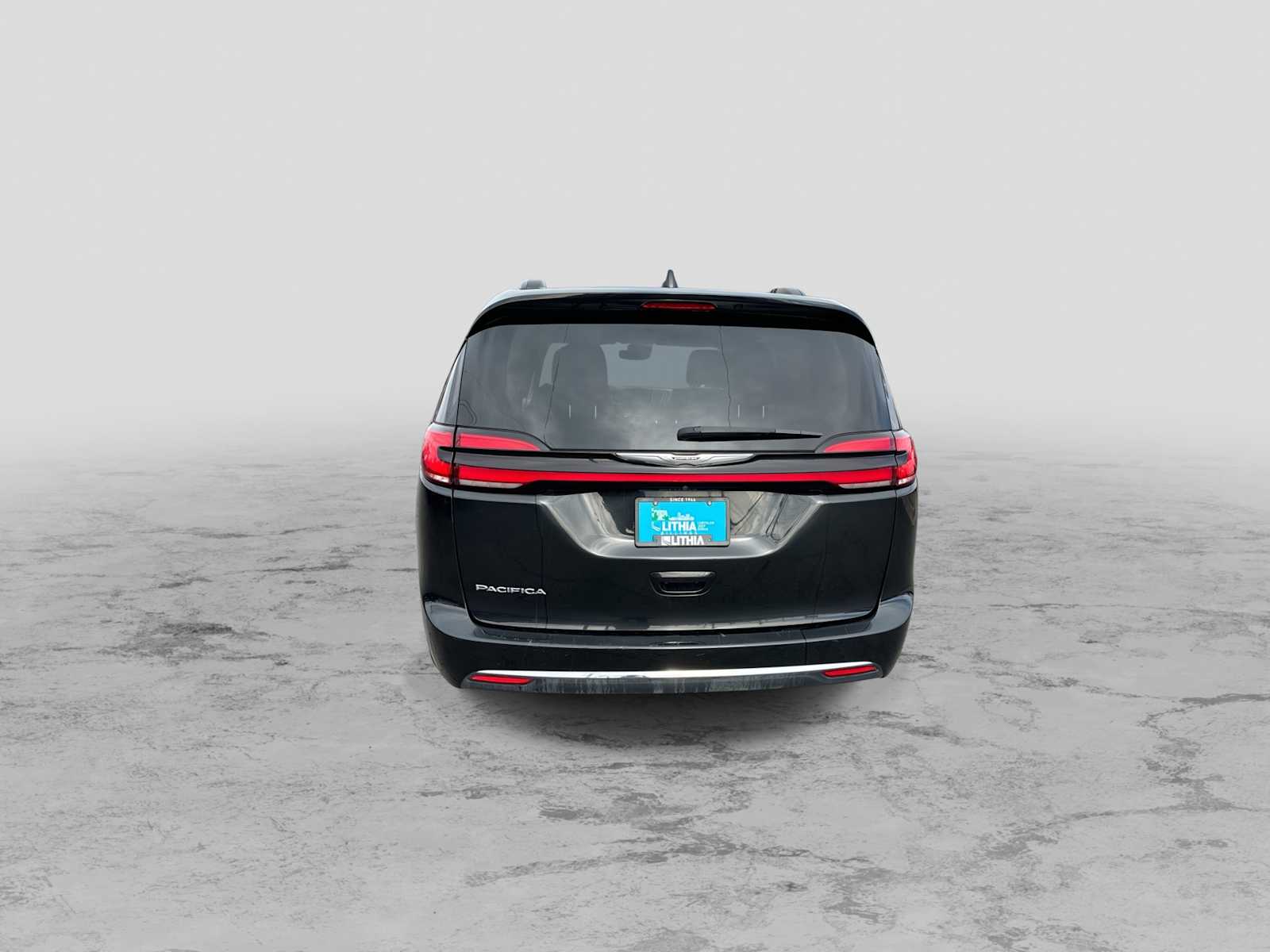 Thumbnail: 2022 Chrysler Pacifica - 7