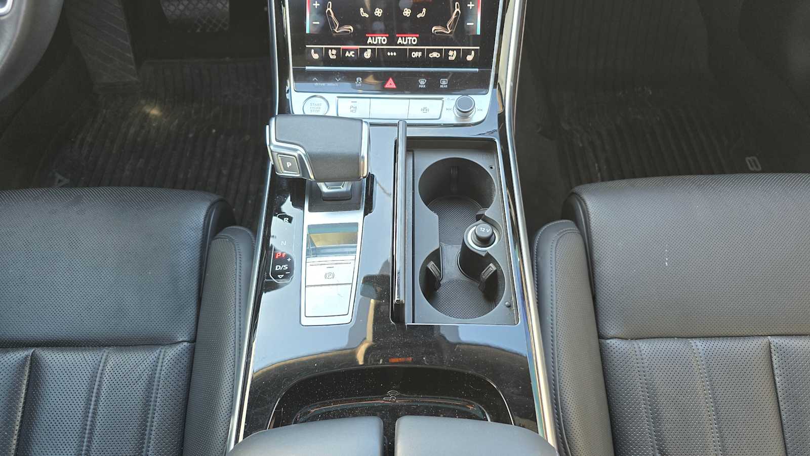 Thumbnail: 2020 Audi A8 - 18
