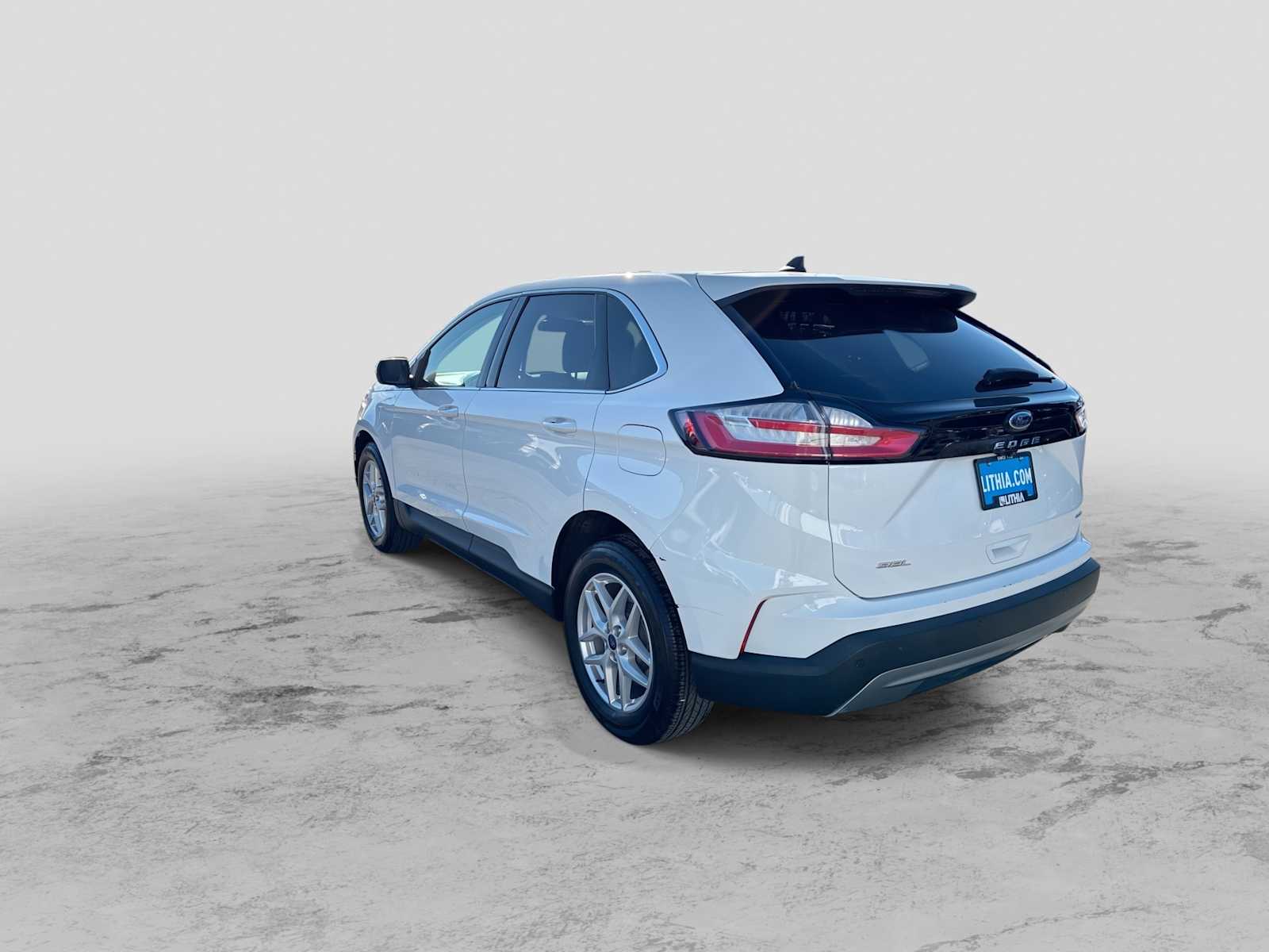 Thumbnail: 2021 Ford Edge - 6